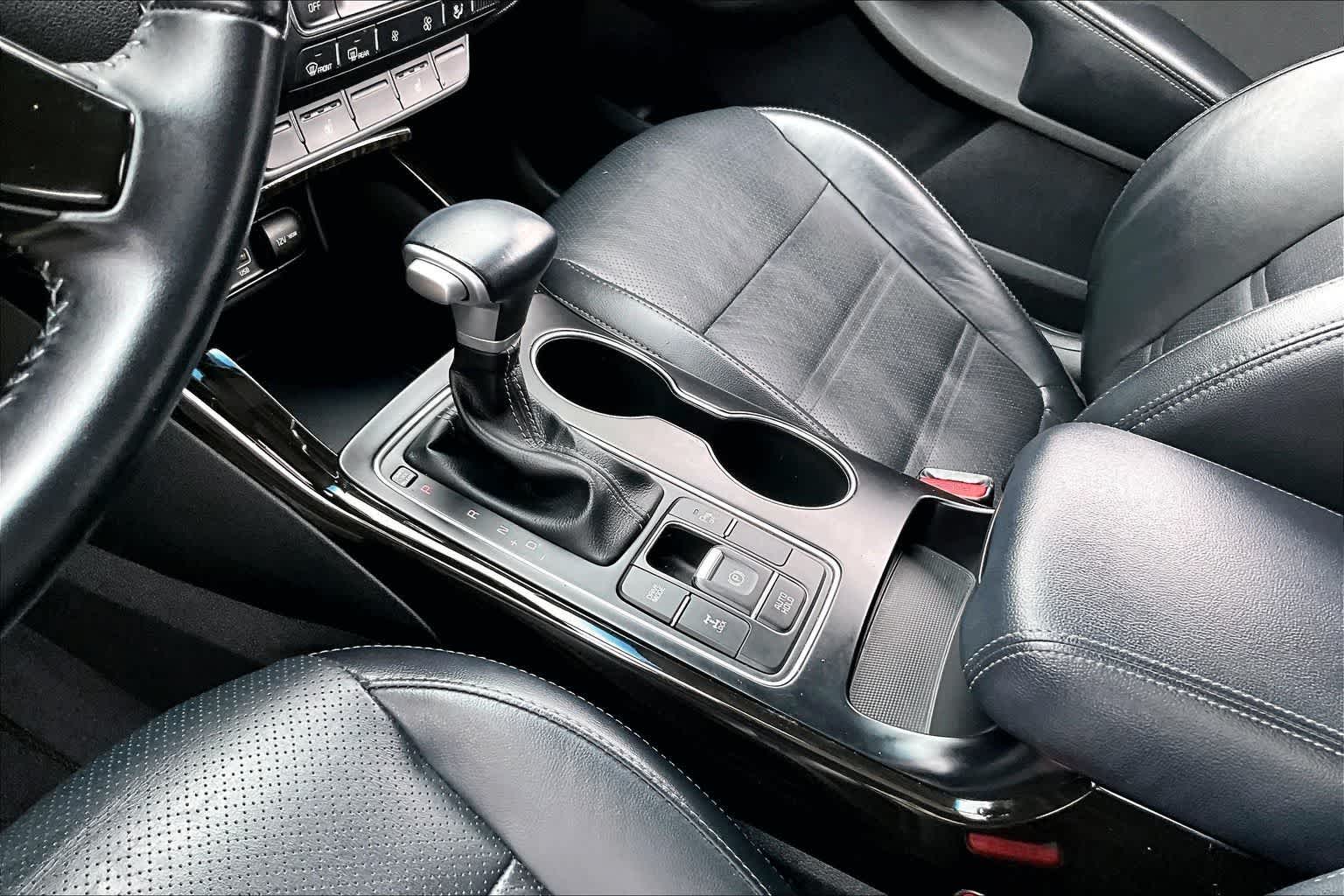 Thumbnail: 2020 Kia Sorento - 13