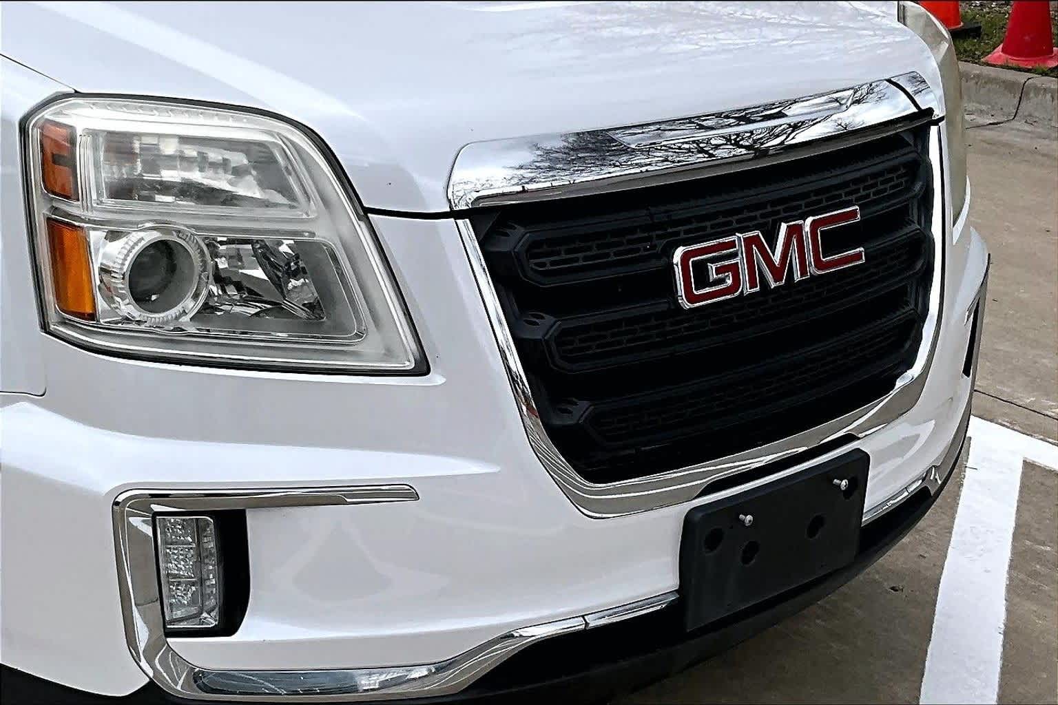 Thumbnail: 2017 GMC Terrain - 26