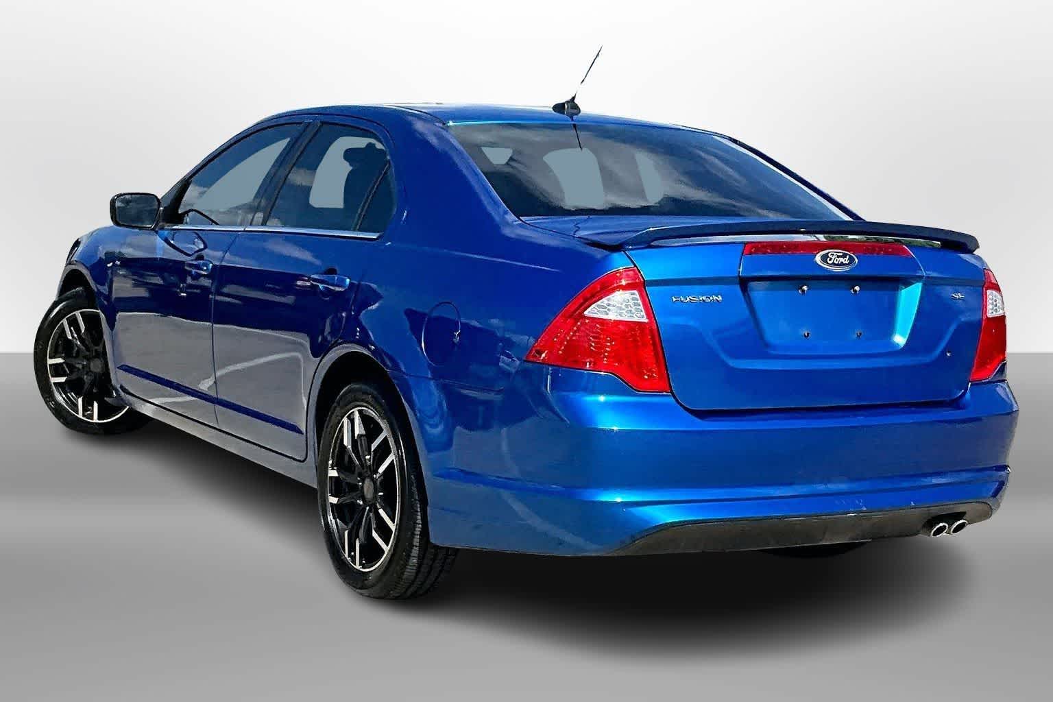 Thumbnail: 2011 Ford Fusion - 11