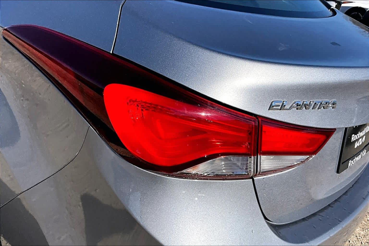 Thumbnail: 2015 Hyundai Elantra - 29