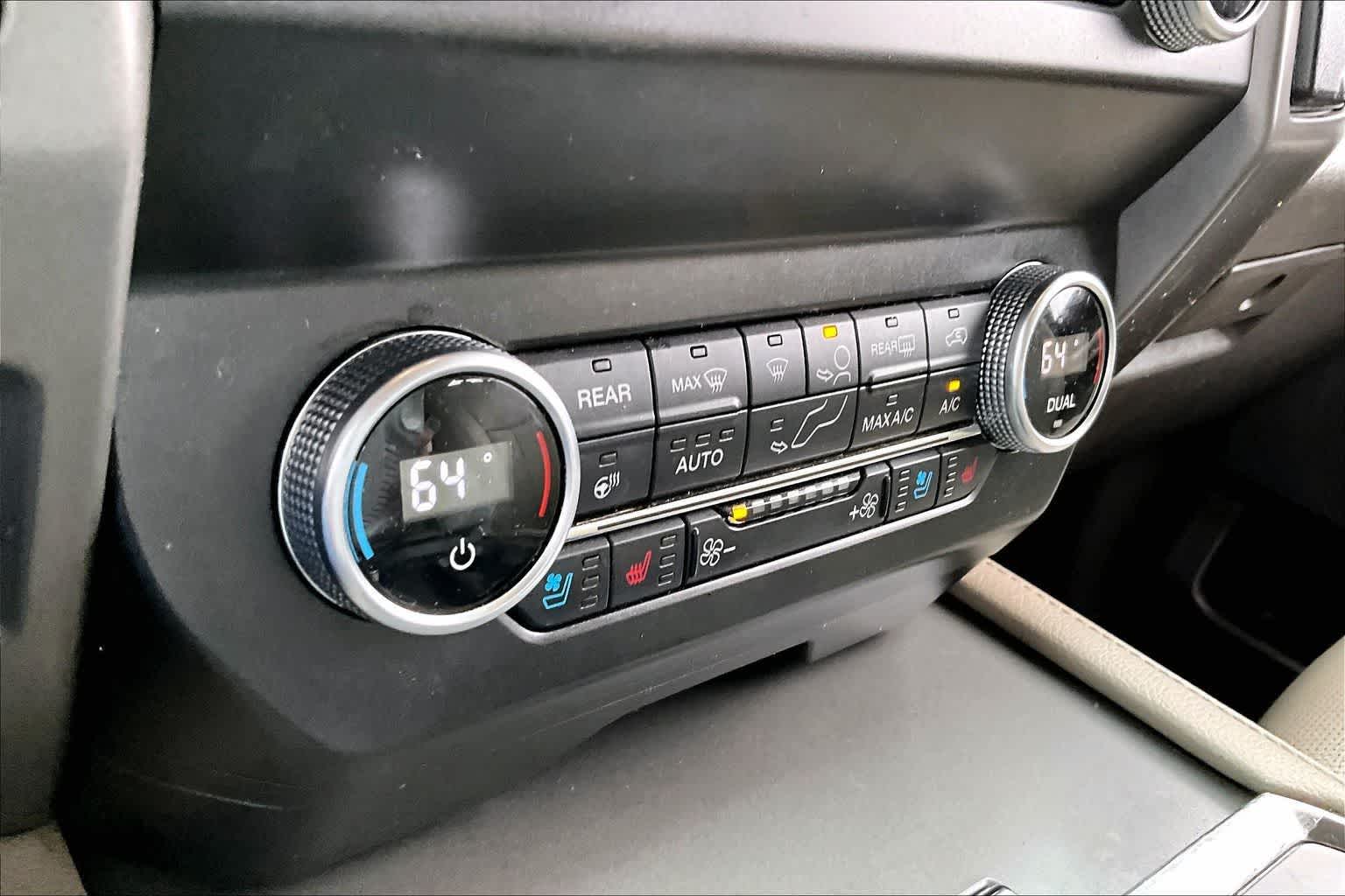 Thumbnail: 2019 Ford Expedition - 20