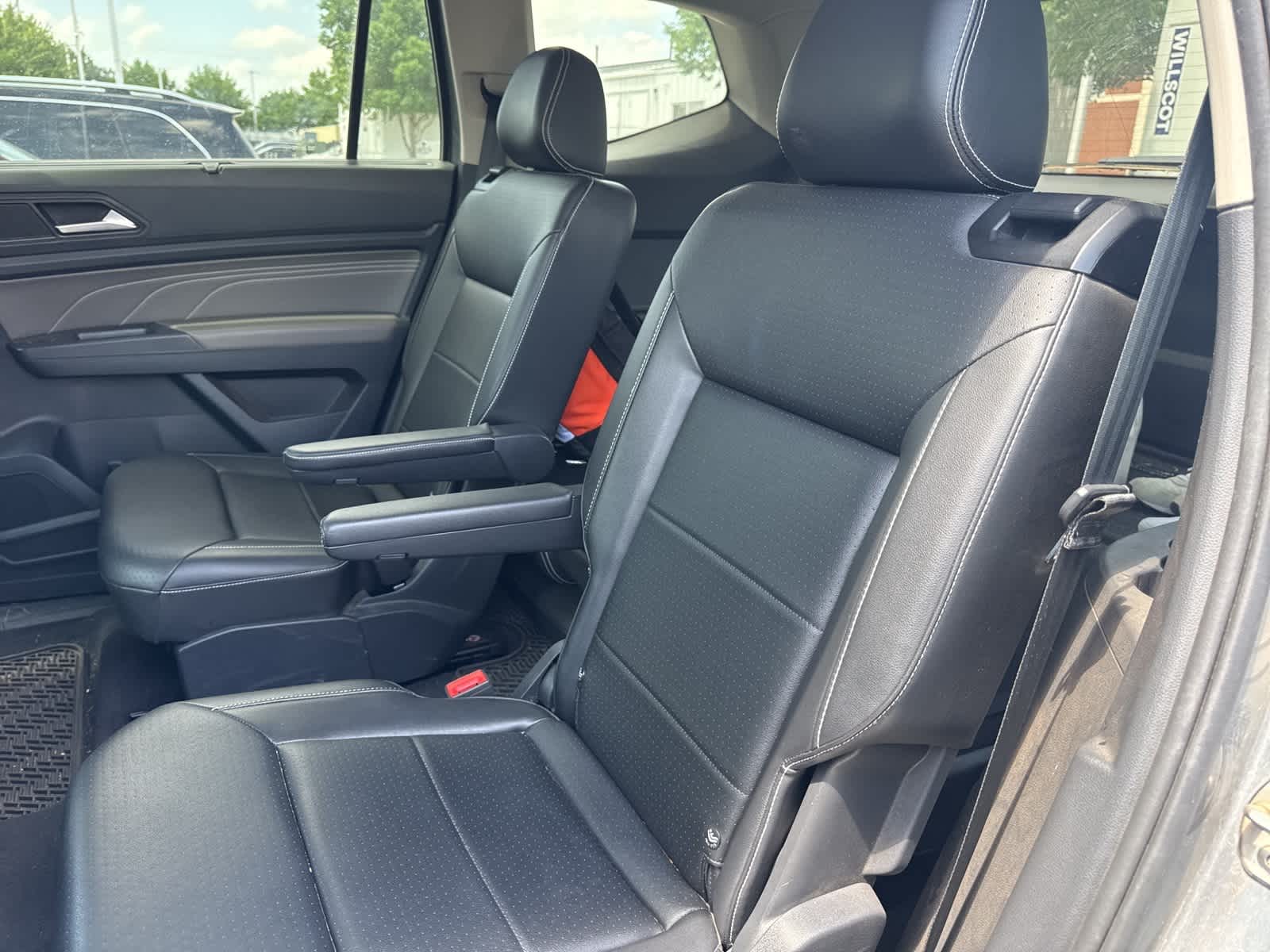 2021 Volkswagen Atlas SE 9