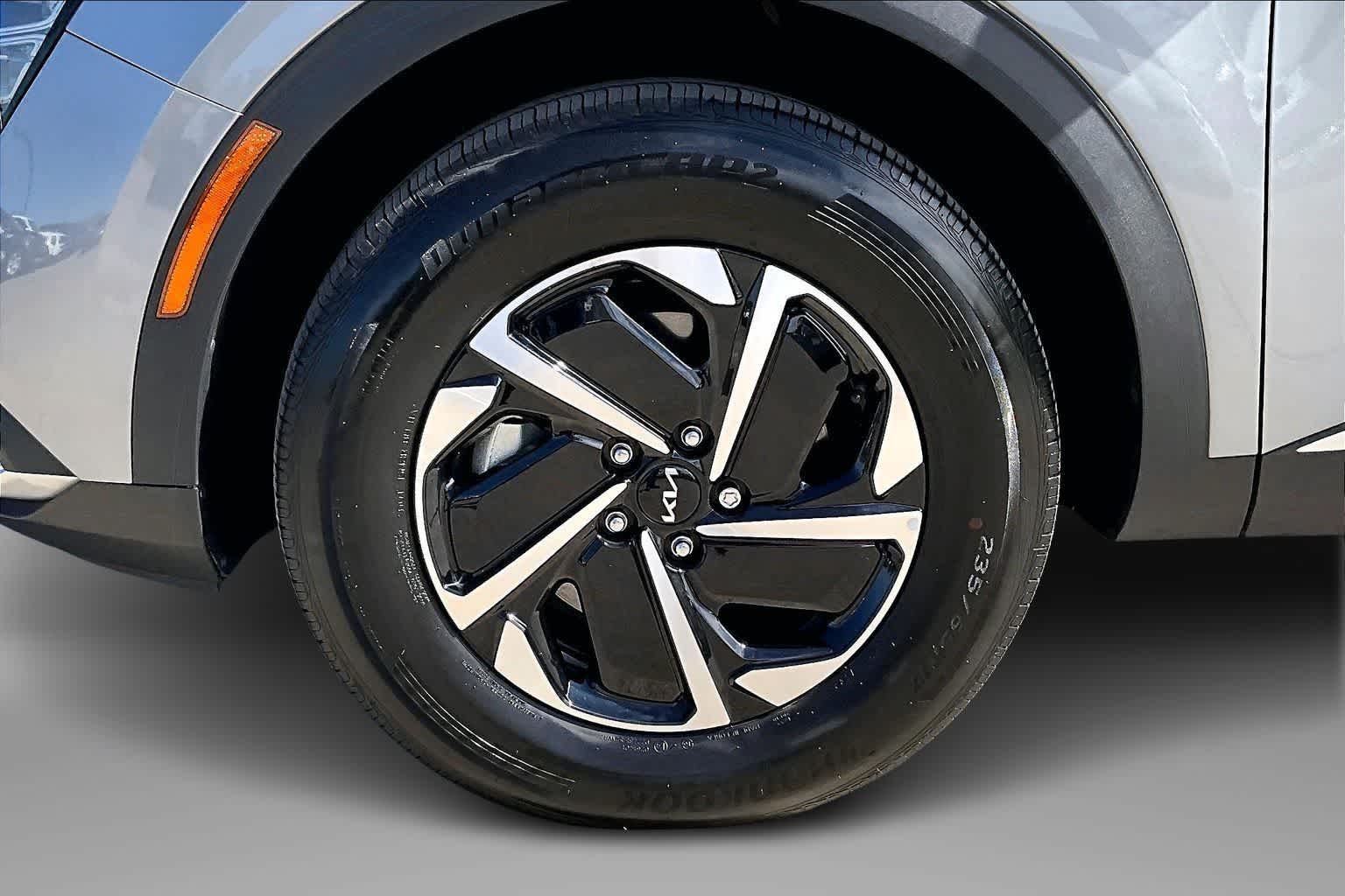 Thumbnail: 2024 Kia Sportage - 8