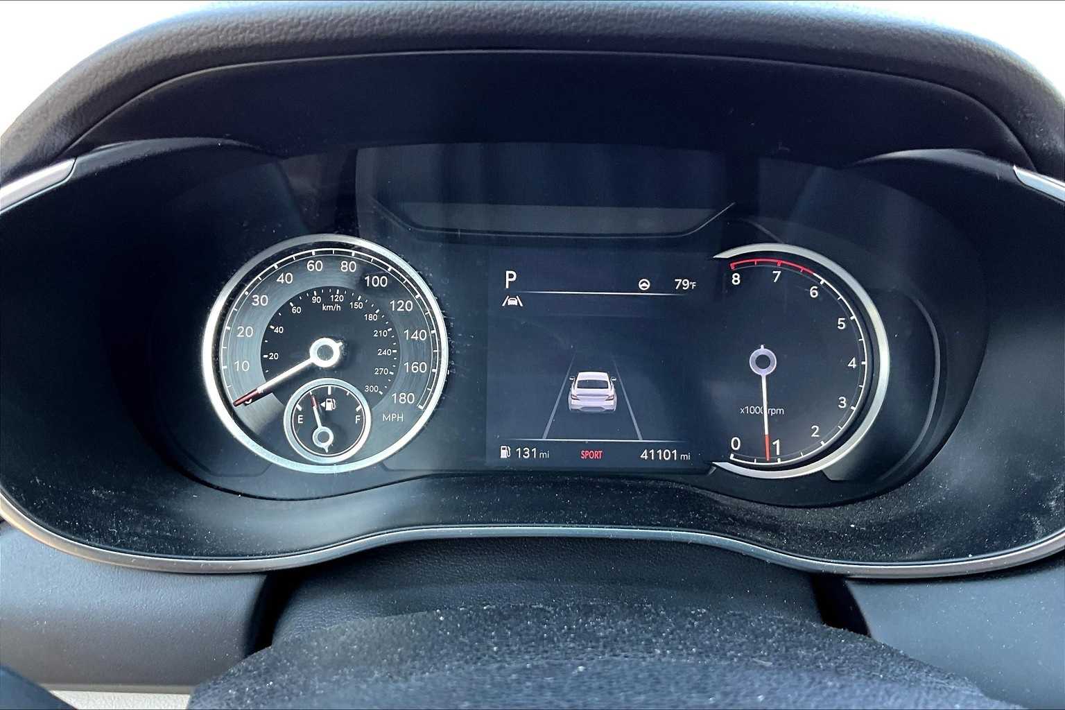 Thumbnail: 2023 Genesis G70 - 21