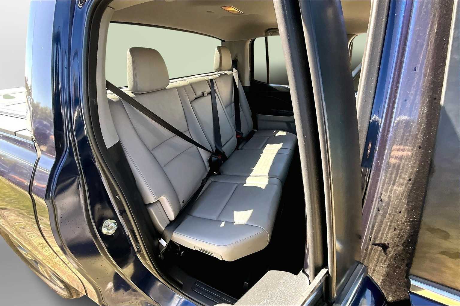 Thumbnail: 2017 Honda Ridgeline - 28