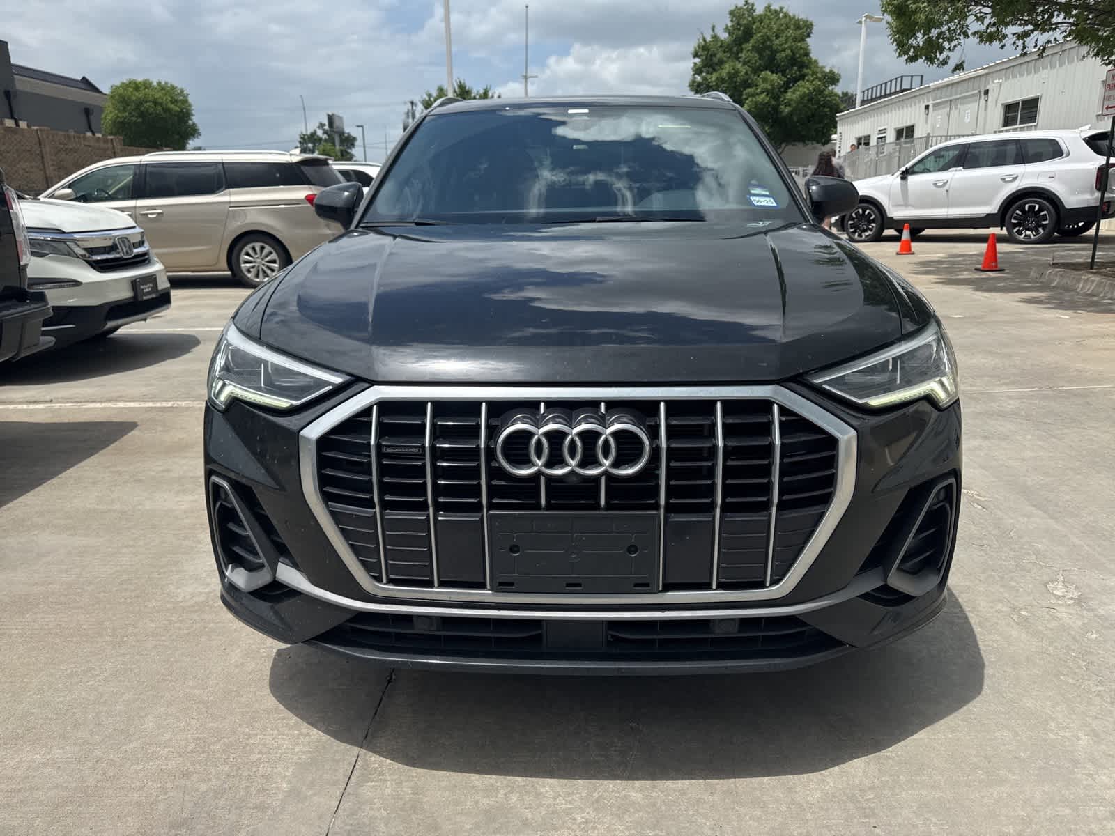 Thumbnail: 2022 Audi Q3 - 2
