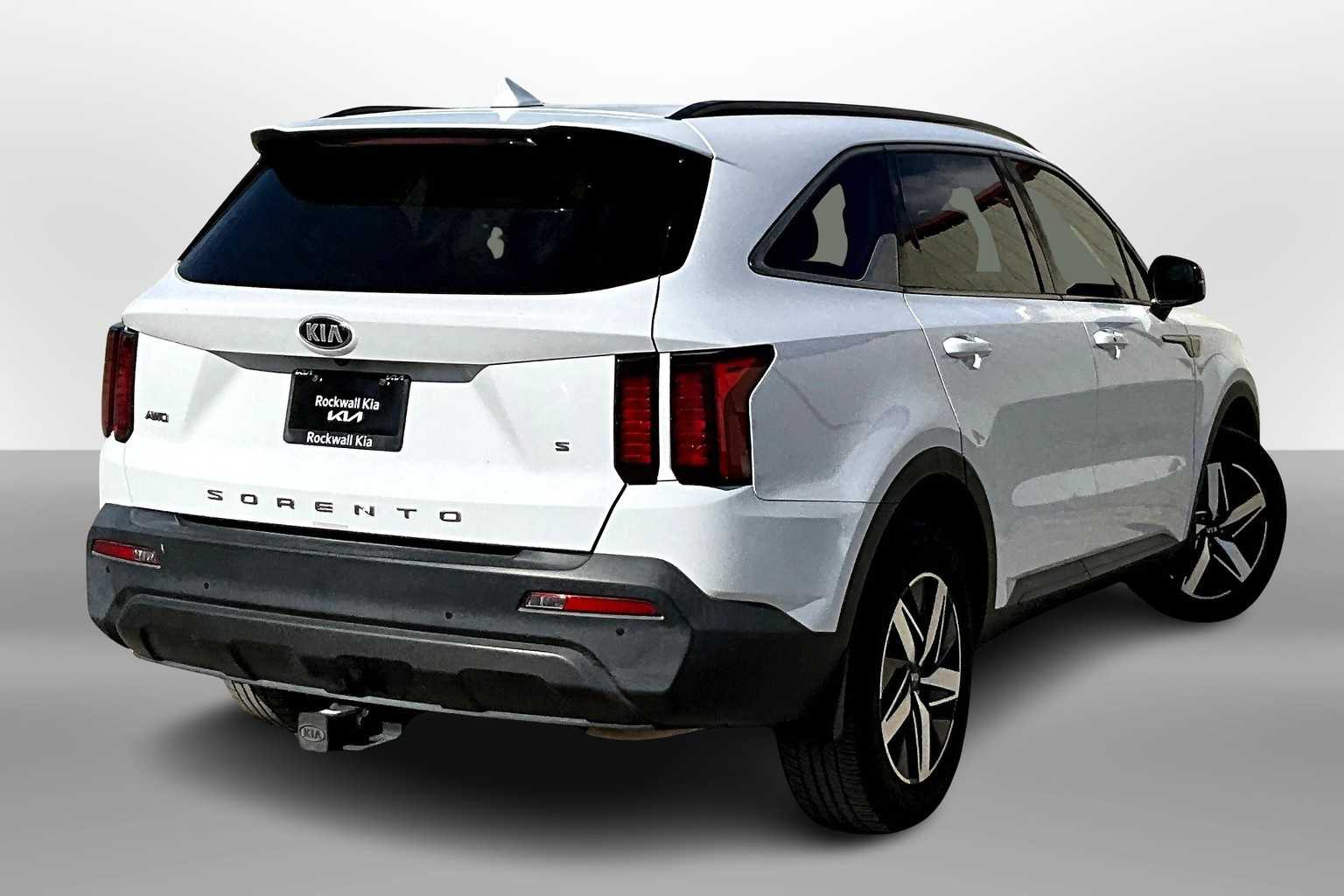 Thumbnail: 2021 Kia Sorento - 2