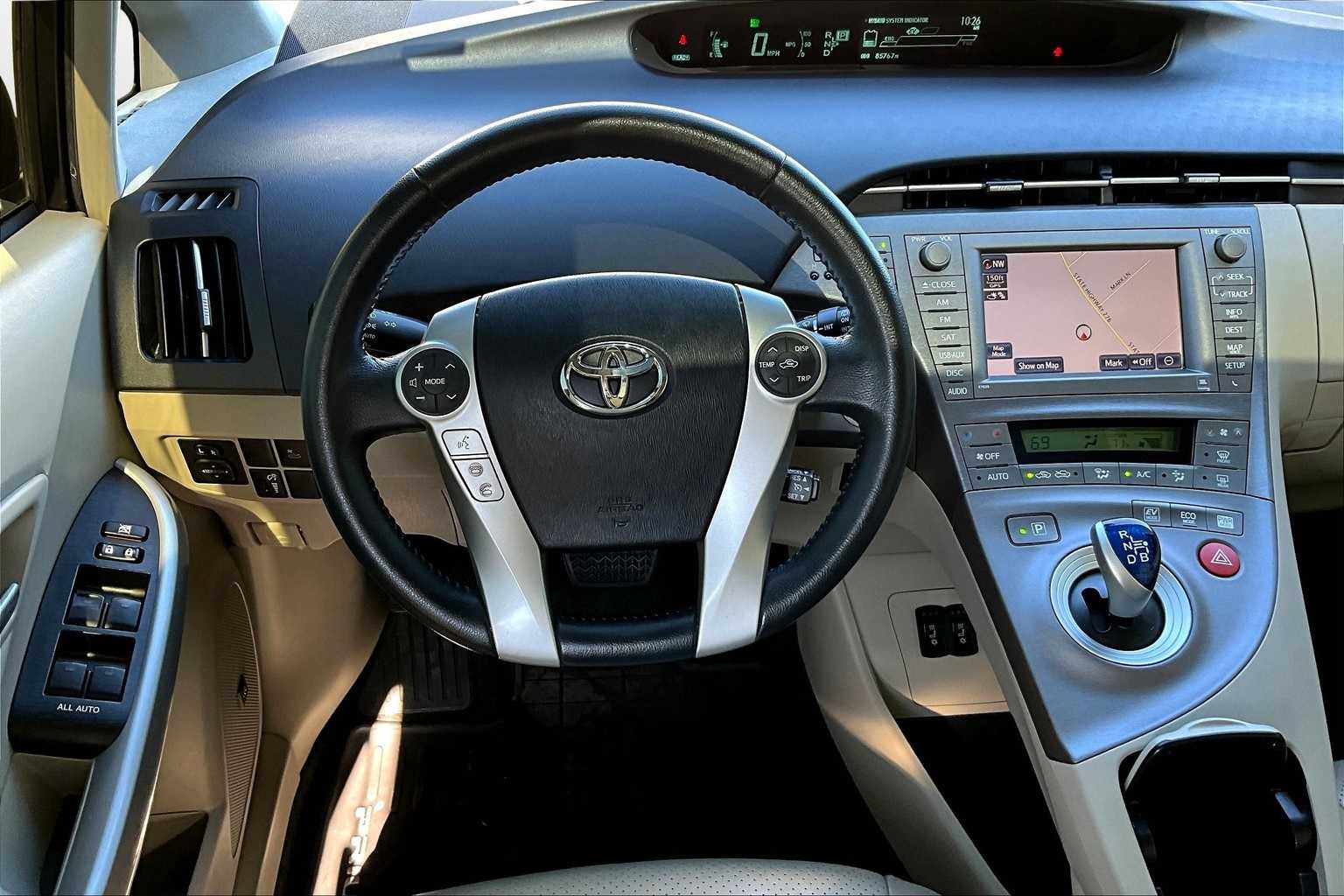 Thumbnail: 2014 Toyota Prius - 5