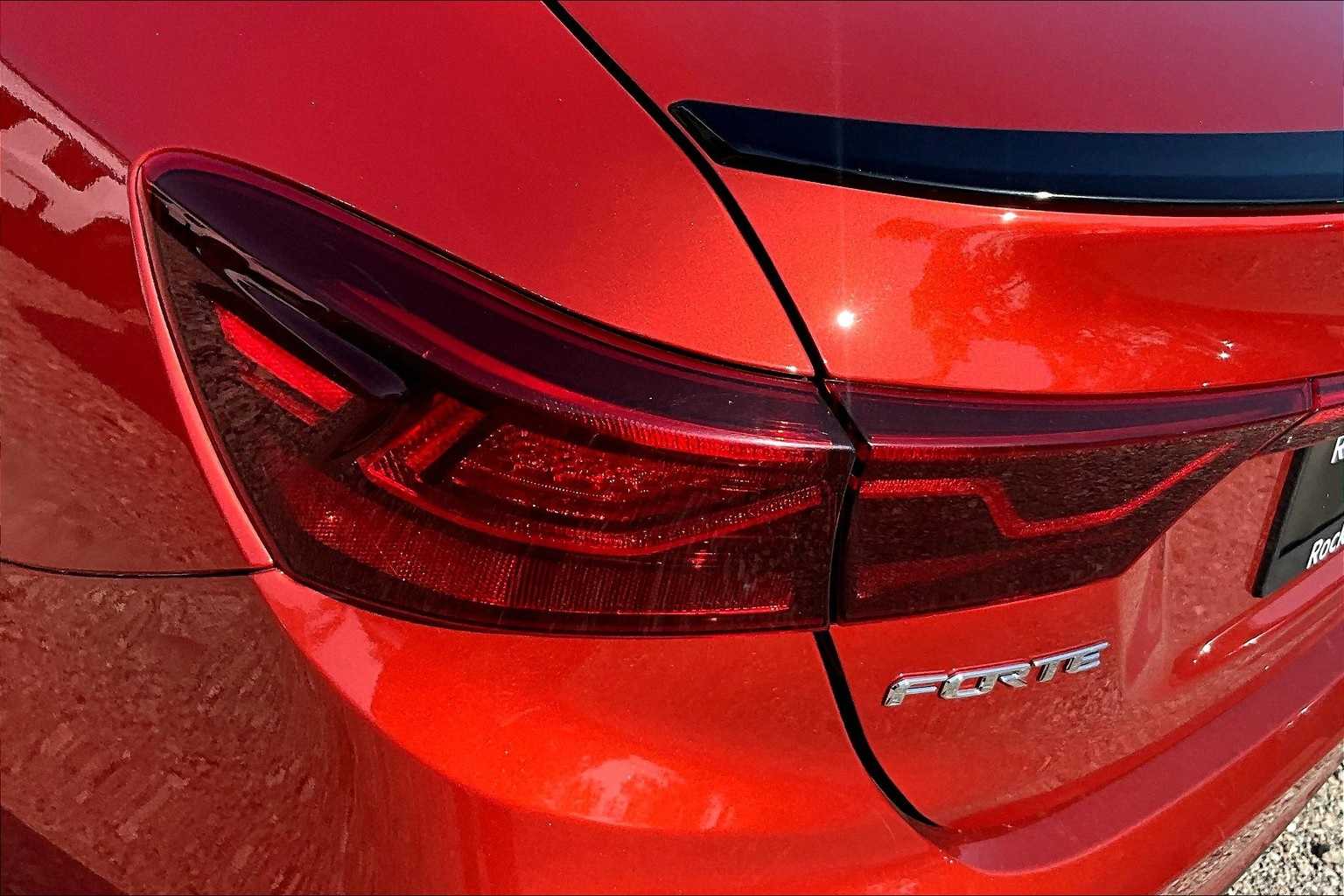 Thumbnail: 2020 Kia Forte - 30