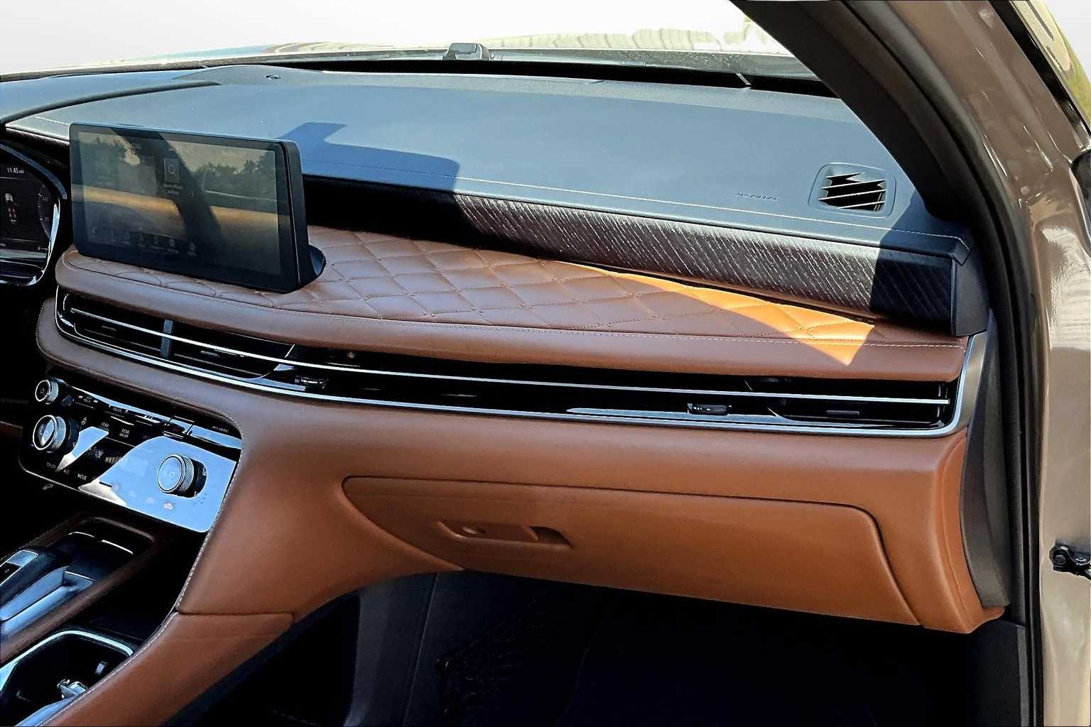 Thumbnail: 2022 INFINITI QX60 - 15
