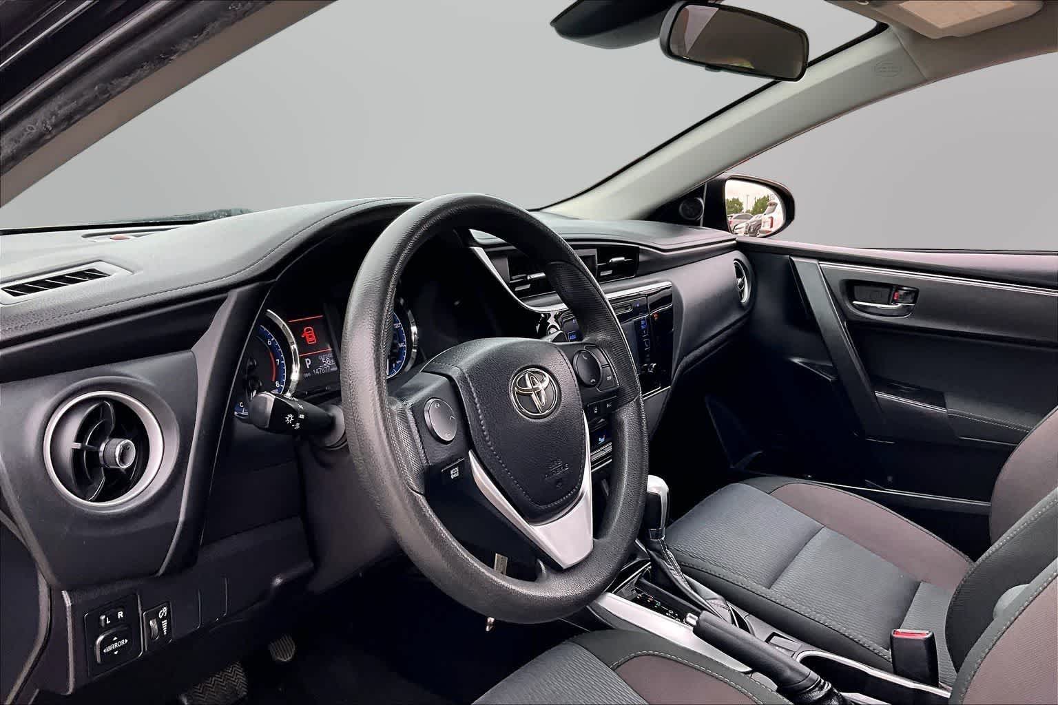 Thumbnail: 2019 Toyota Corolla - 12