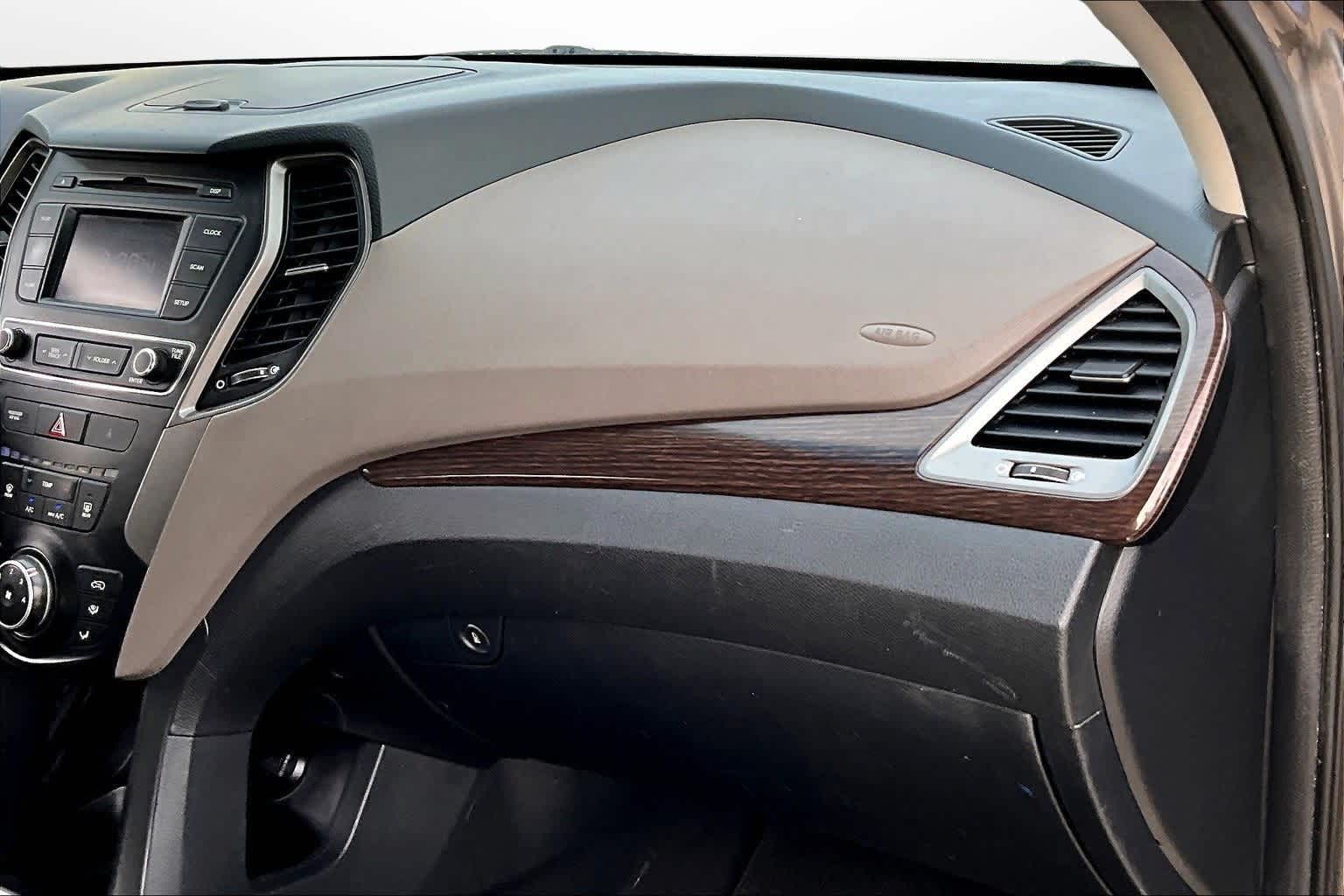 Thumbnail: 2018 Hyundai Santa Fe - 15