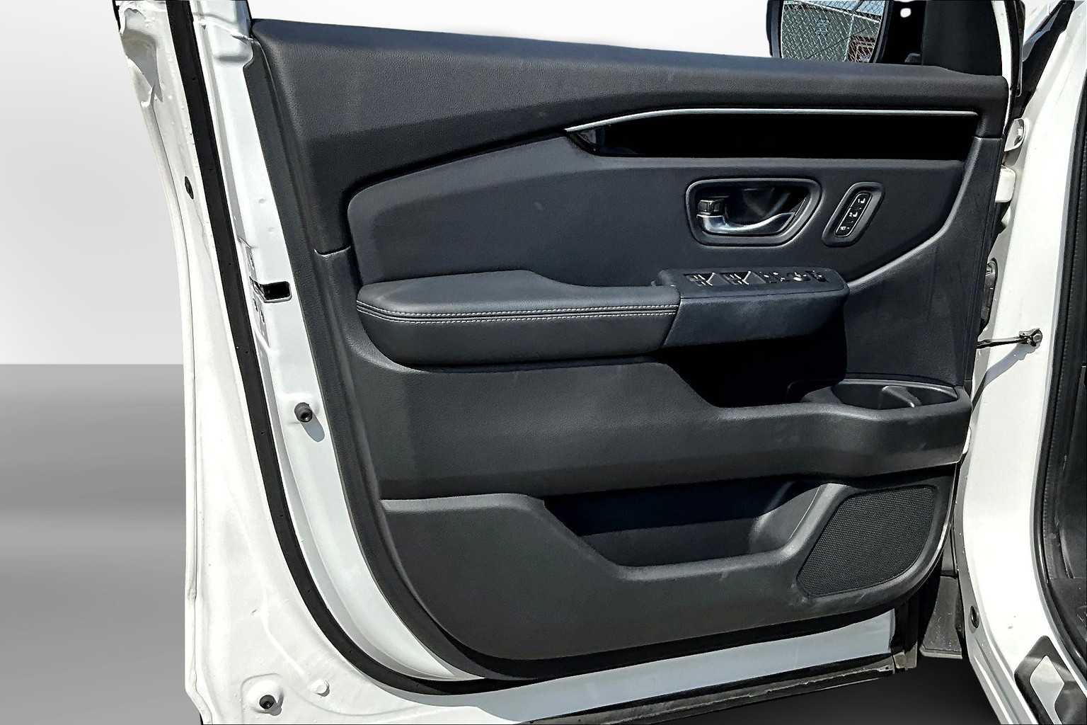 Thumbnail: 2024 Honda Pilot - 17