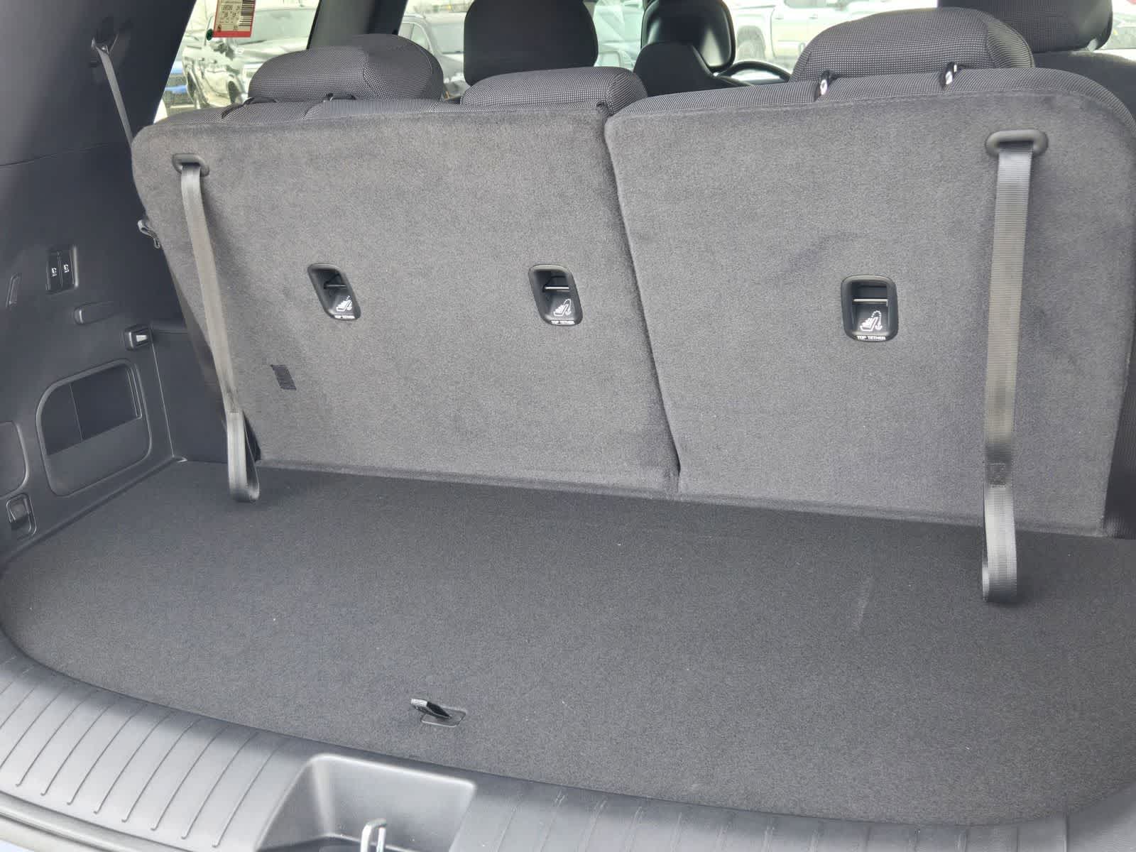 Thumbnail: 2027 Kia Telluride - 12