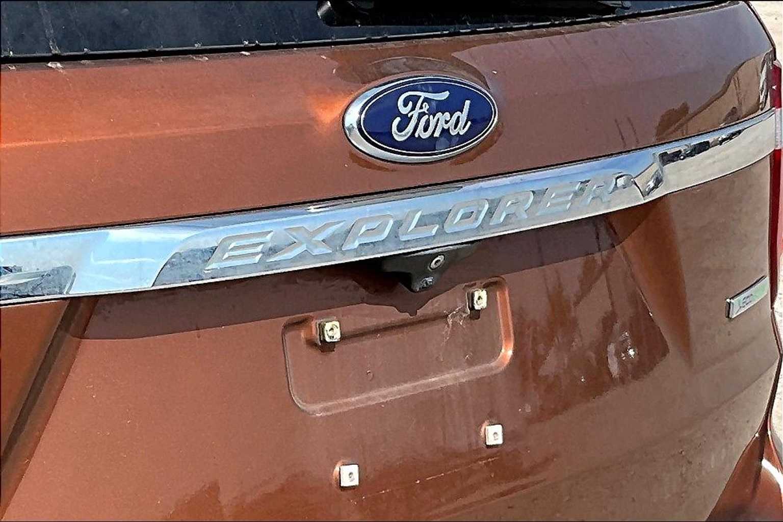 Thumbnail: 2017 Ford Explorer - 31