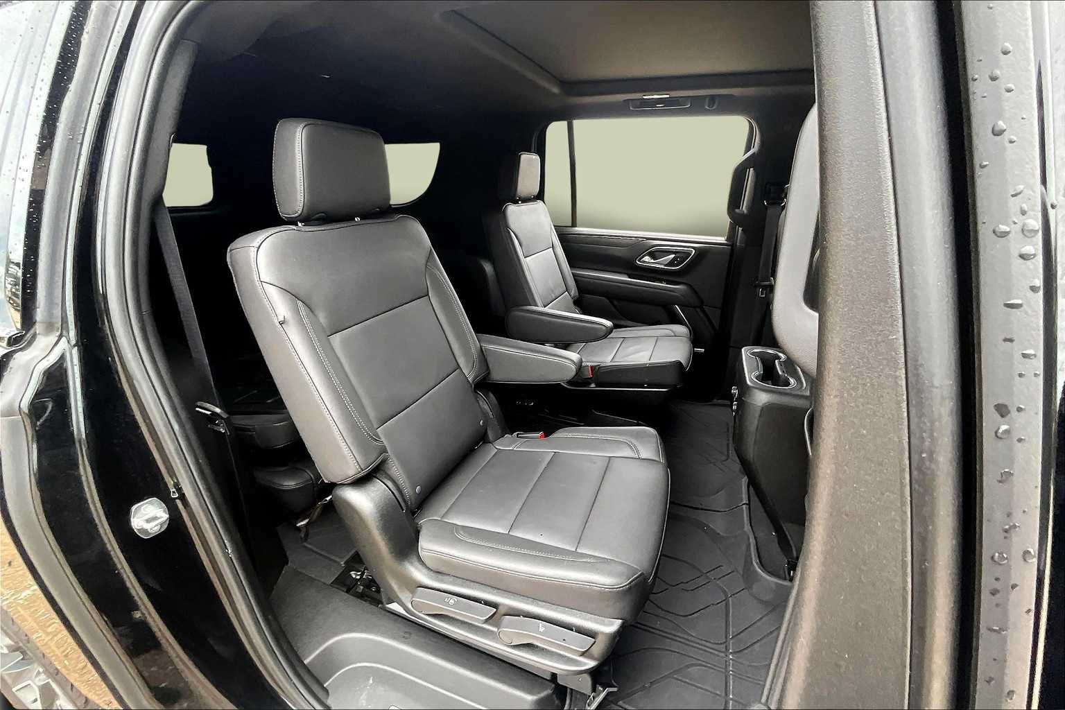 Thumbnail: 2023 Chevrolet Suburban - 28