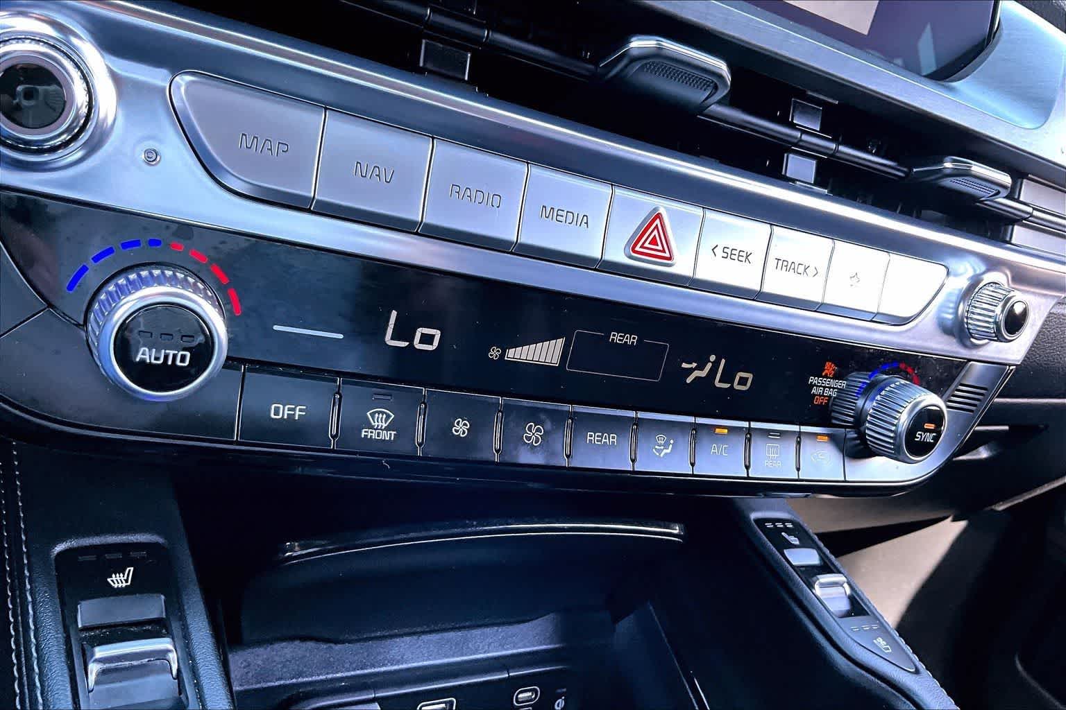 Thumbnail: 2024 Kia Telluride - 22