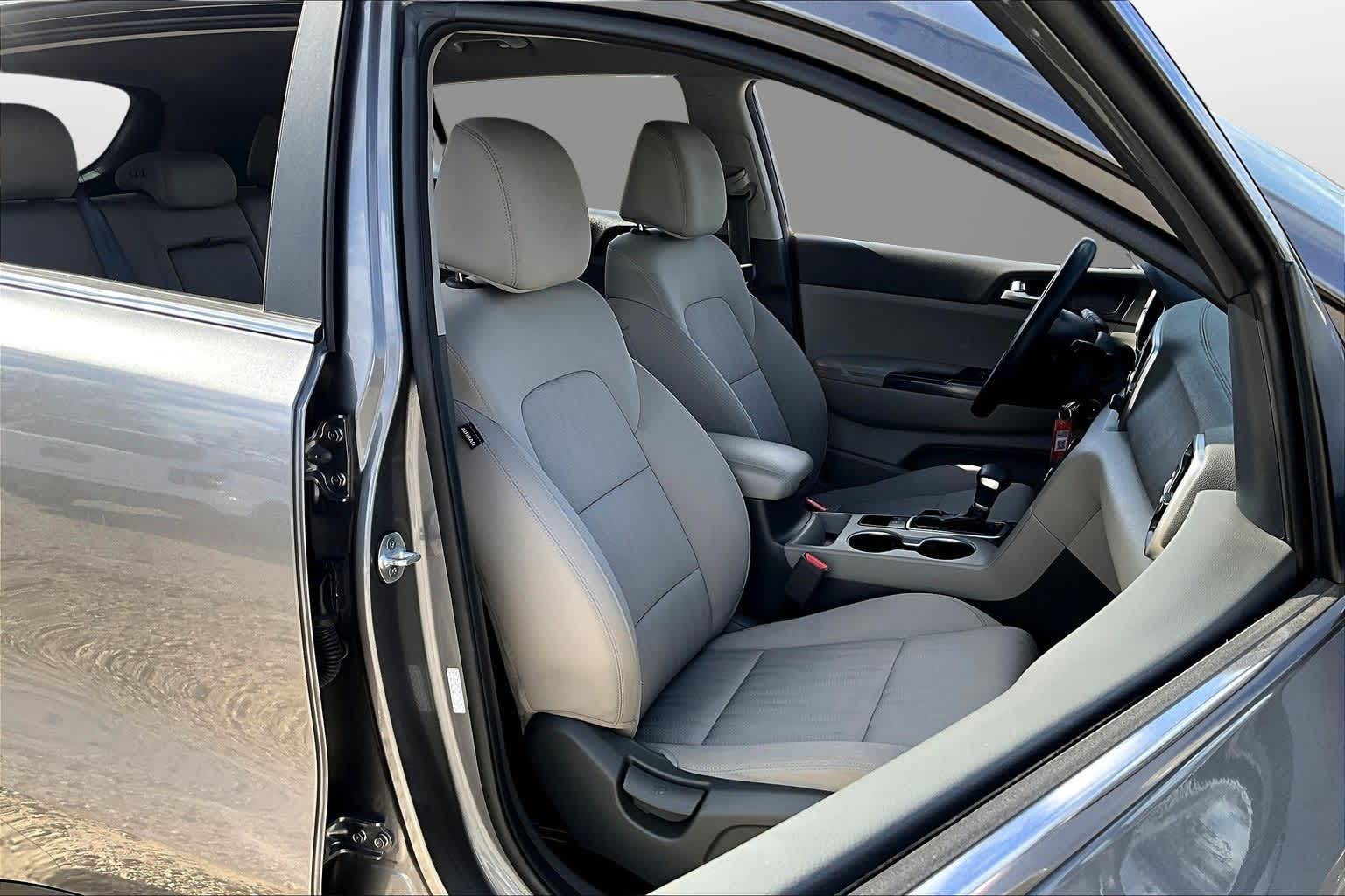 Thumbnail: 2017 Kia Sportage - 7