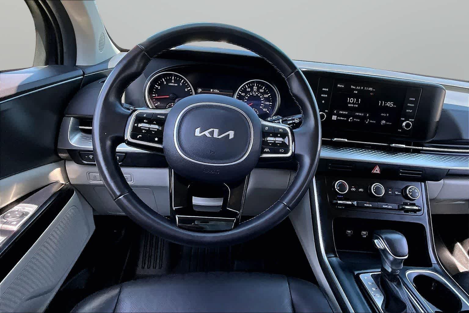 Thumbnail: 2024 Kia Carnival - 4