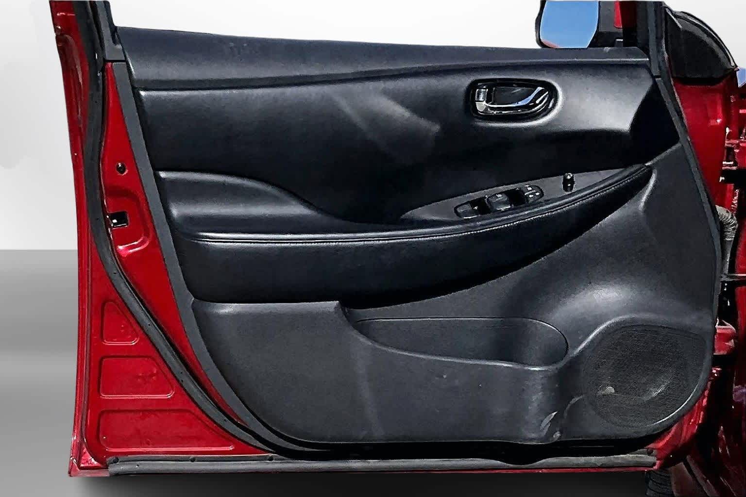 Thumbnail: 2013 Nissan Leaf - 15