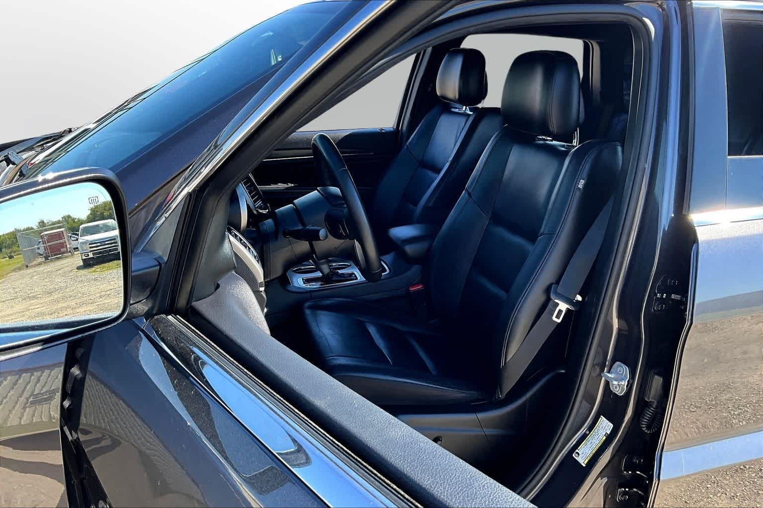 Thumbnail: 2018 Jeep Grand Cherokee - 26