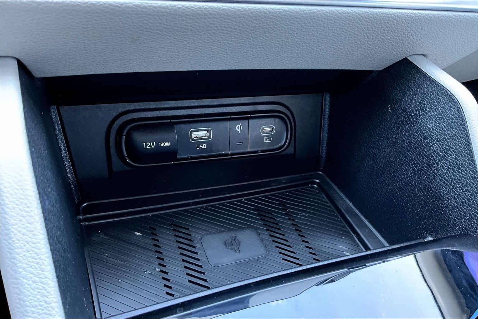 Thumbnail: 2023 Kia Sportage - 23