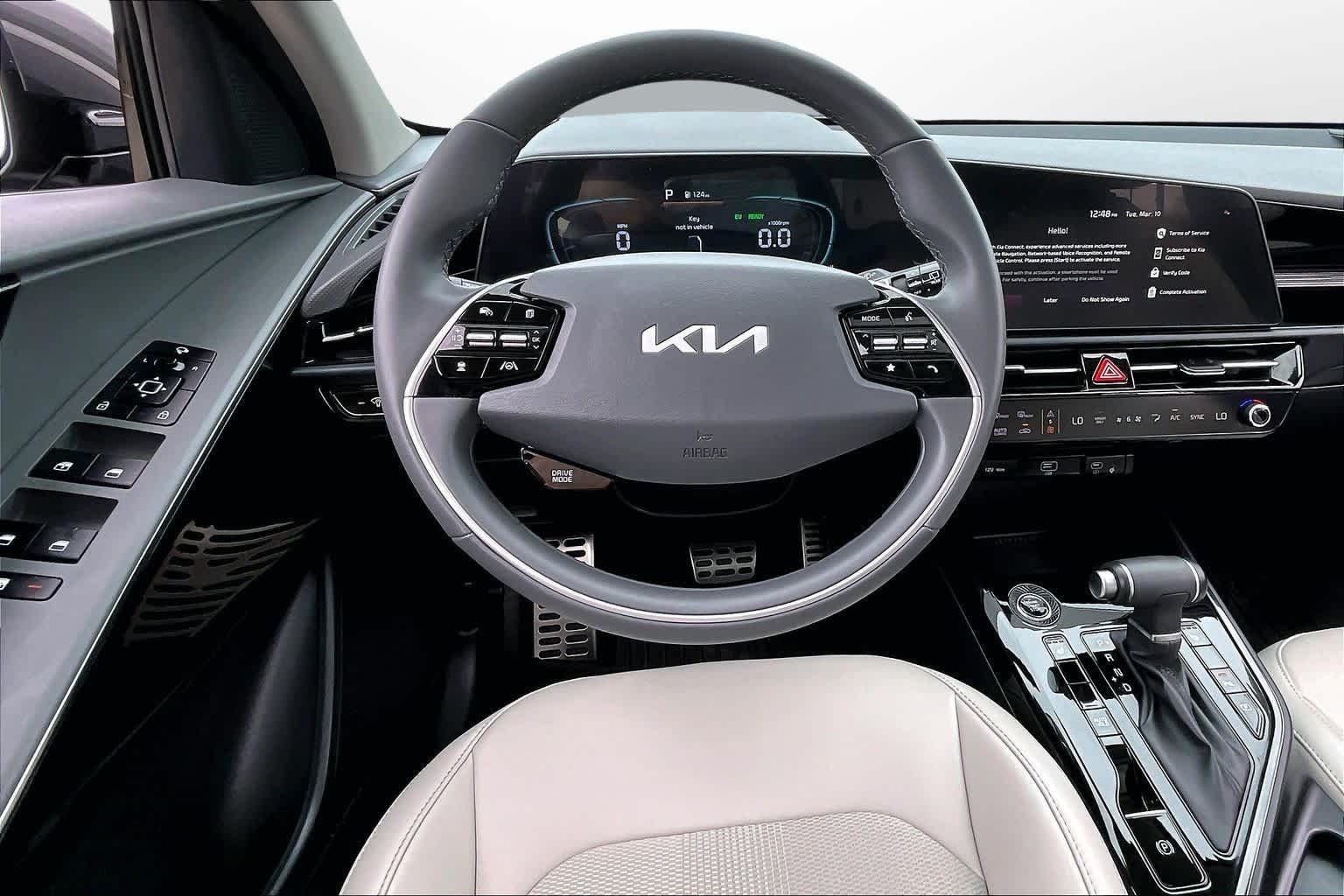 Thumbnail: 2025 Kia Niro - 5