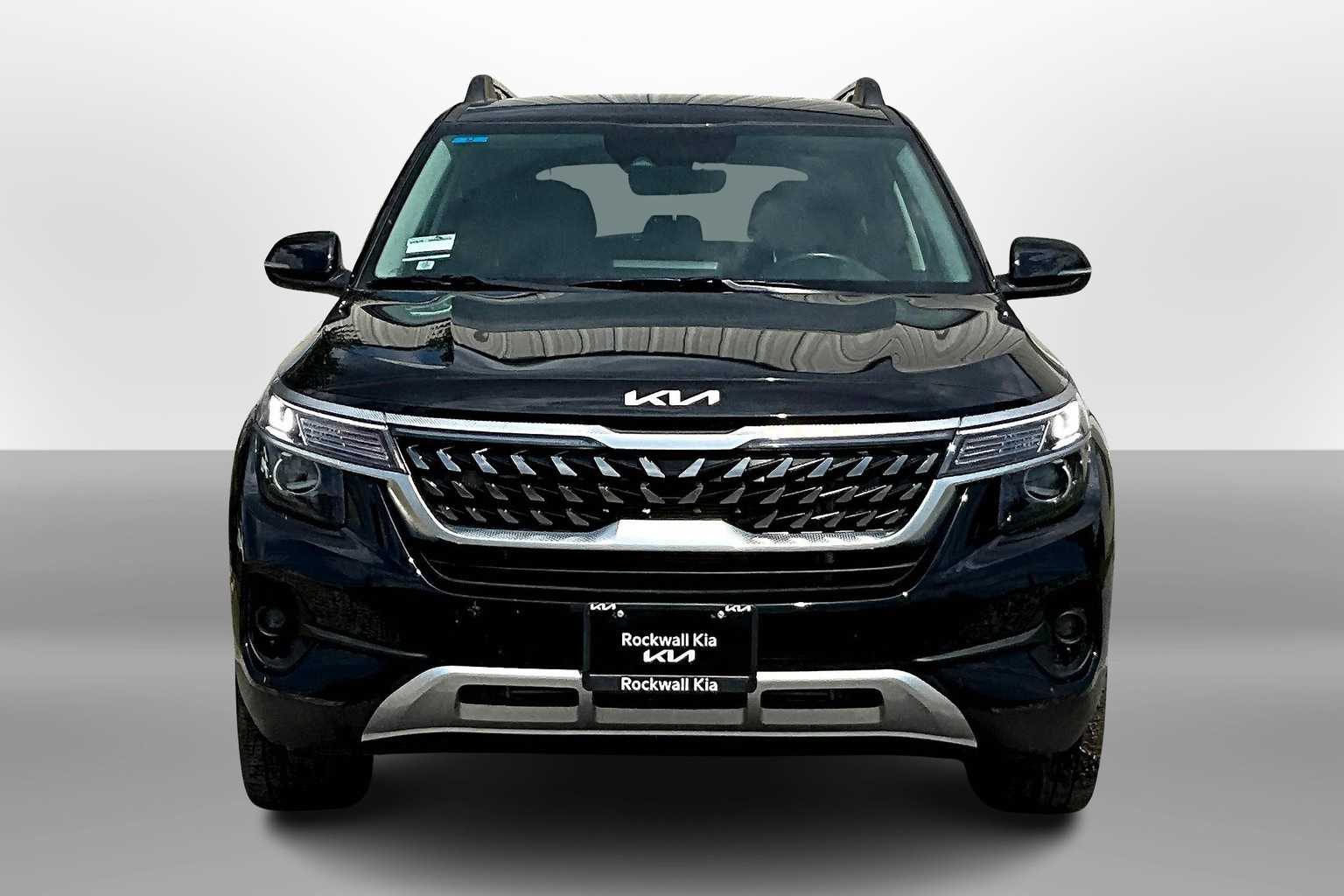2023 Kia Seltos Nightfall Edition photo 2