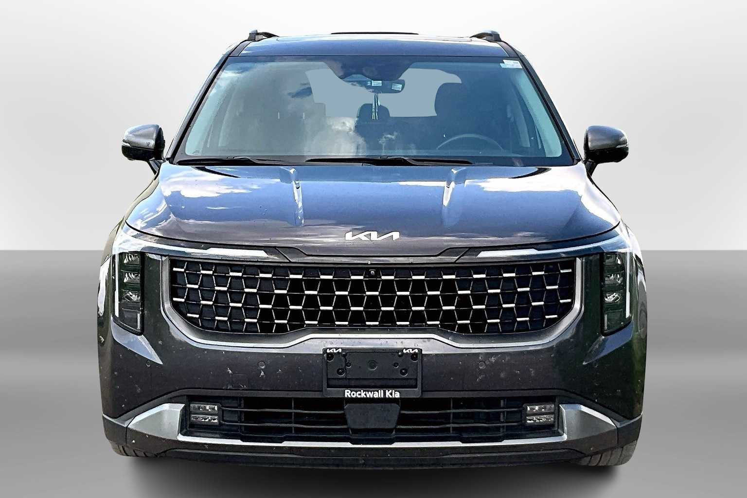 2025 Kia Carnival SX photo 2