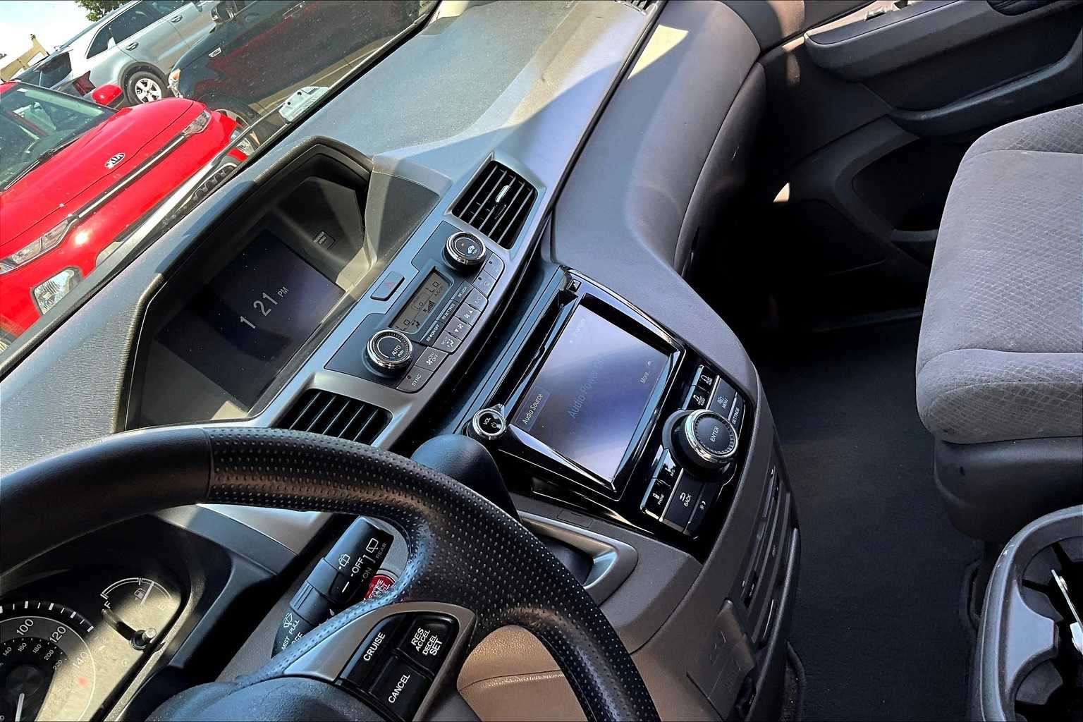 Thumbnail: 2016 Honda Odyssey - 13