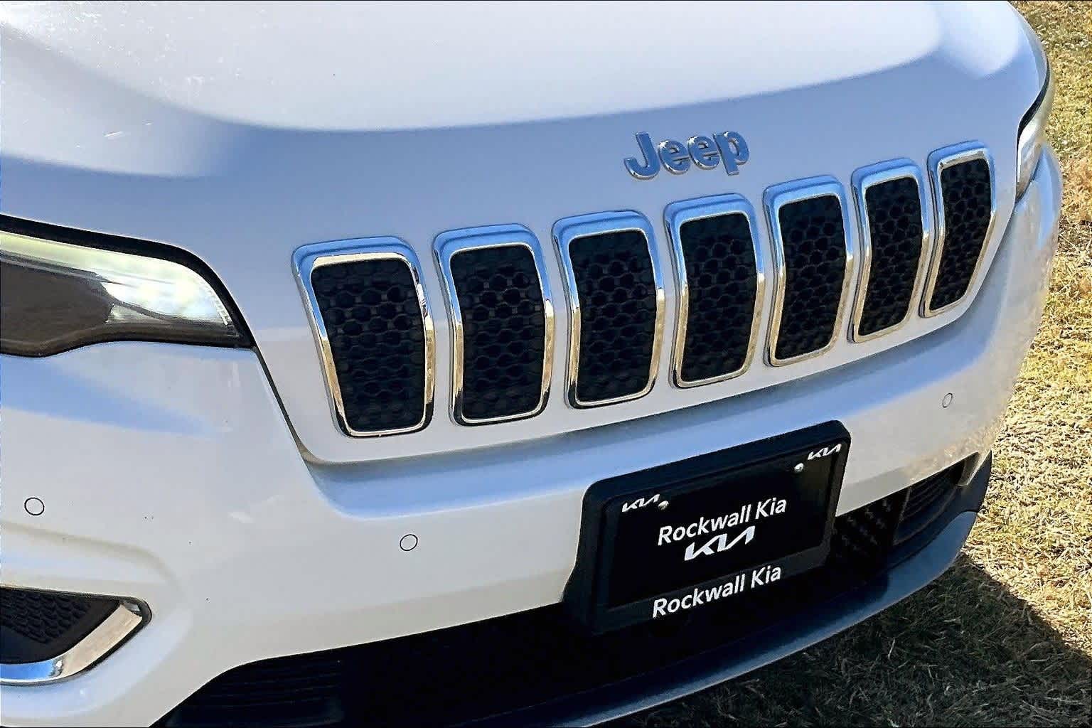 Thumbnail: 2019 Jeep Cherokee - 29