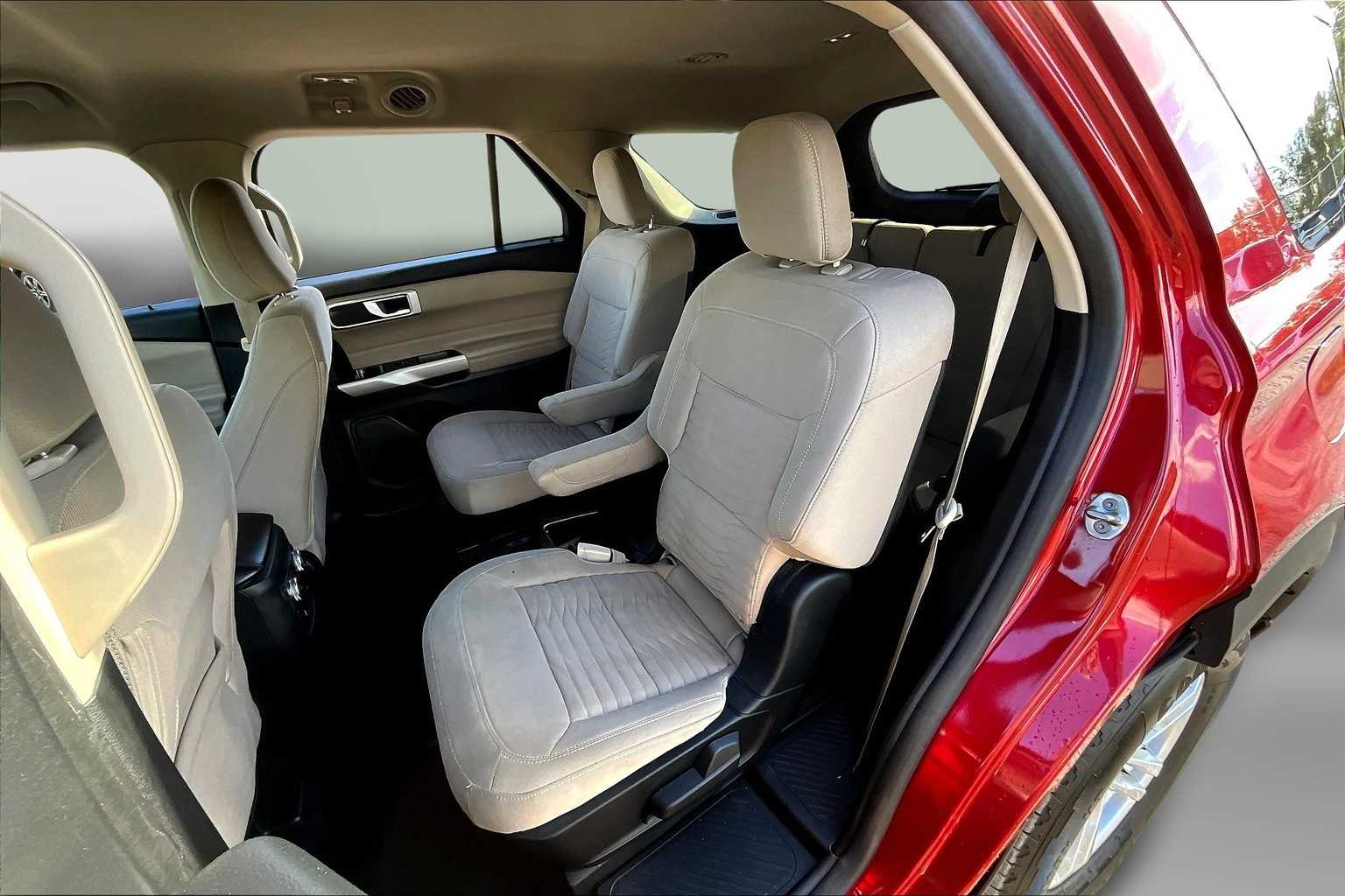 Thumbnail: 2021 Ford Explorer - 27