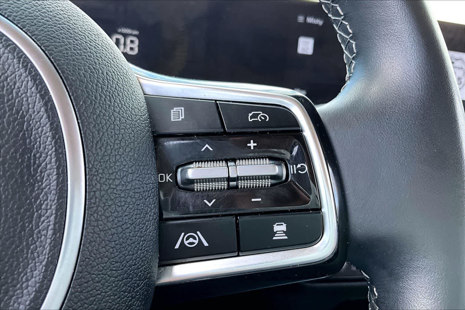 Thumbnail: 2024 Kia Sorento - 17