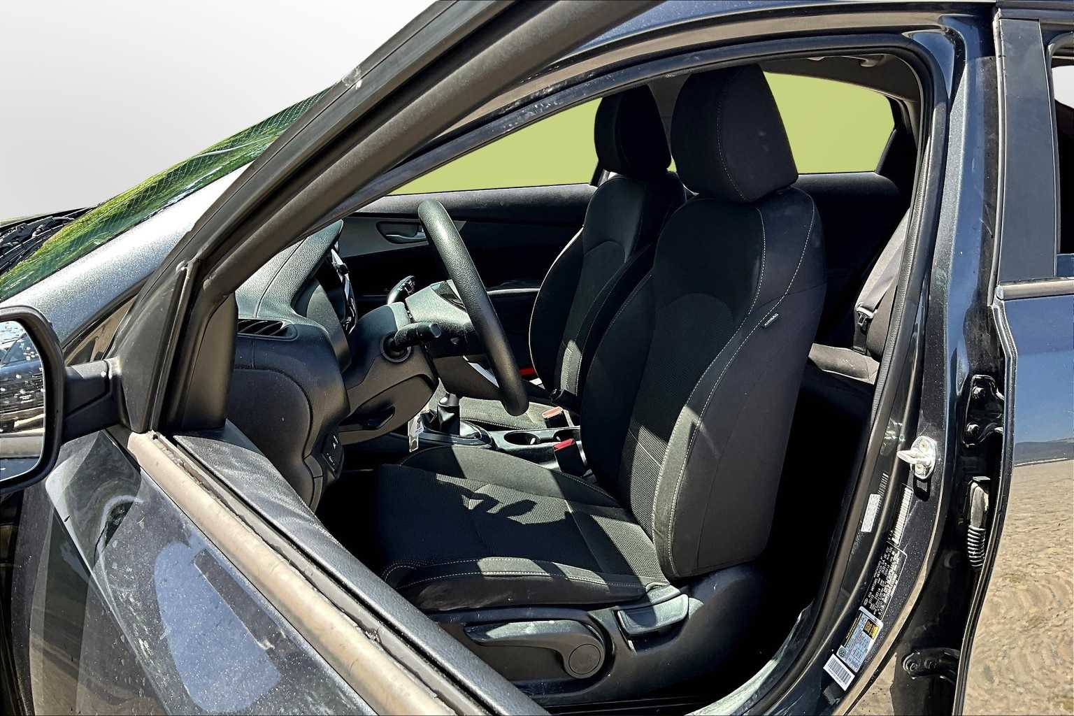 Thumbnail: 2020 Kia Forte - 25
