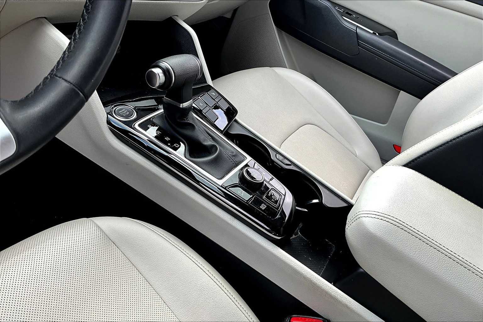 Thumbnail: 2023 Kia Sportage - 13