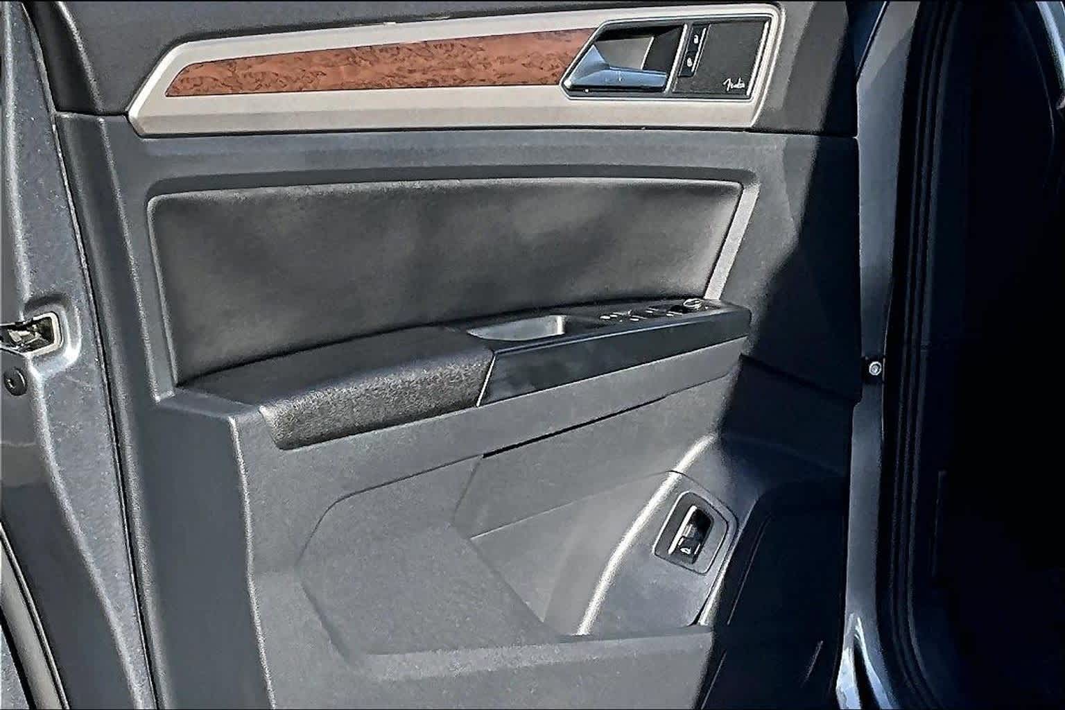 Thumbnail: 2019 Volkswagen Atlas - 17