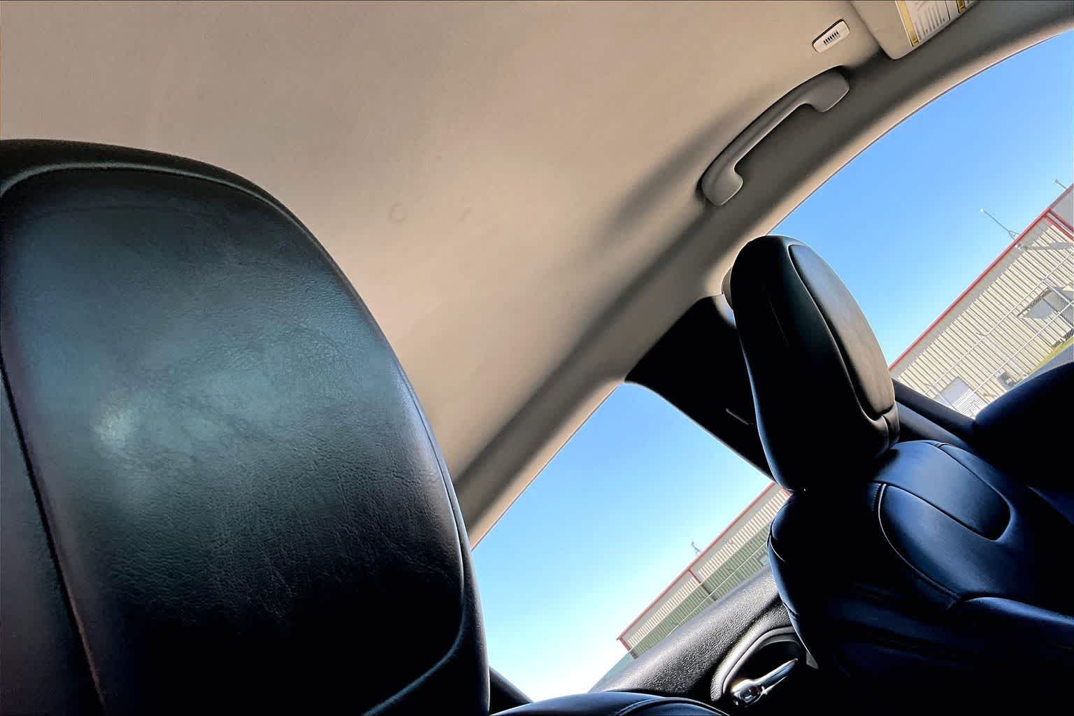 Thumbnail: 2019 Jeep Cherokee - 16