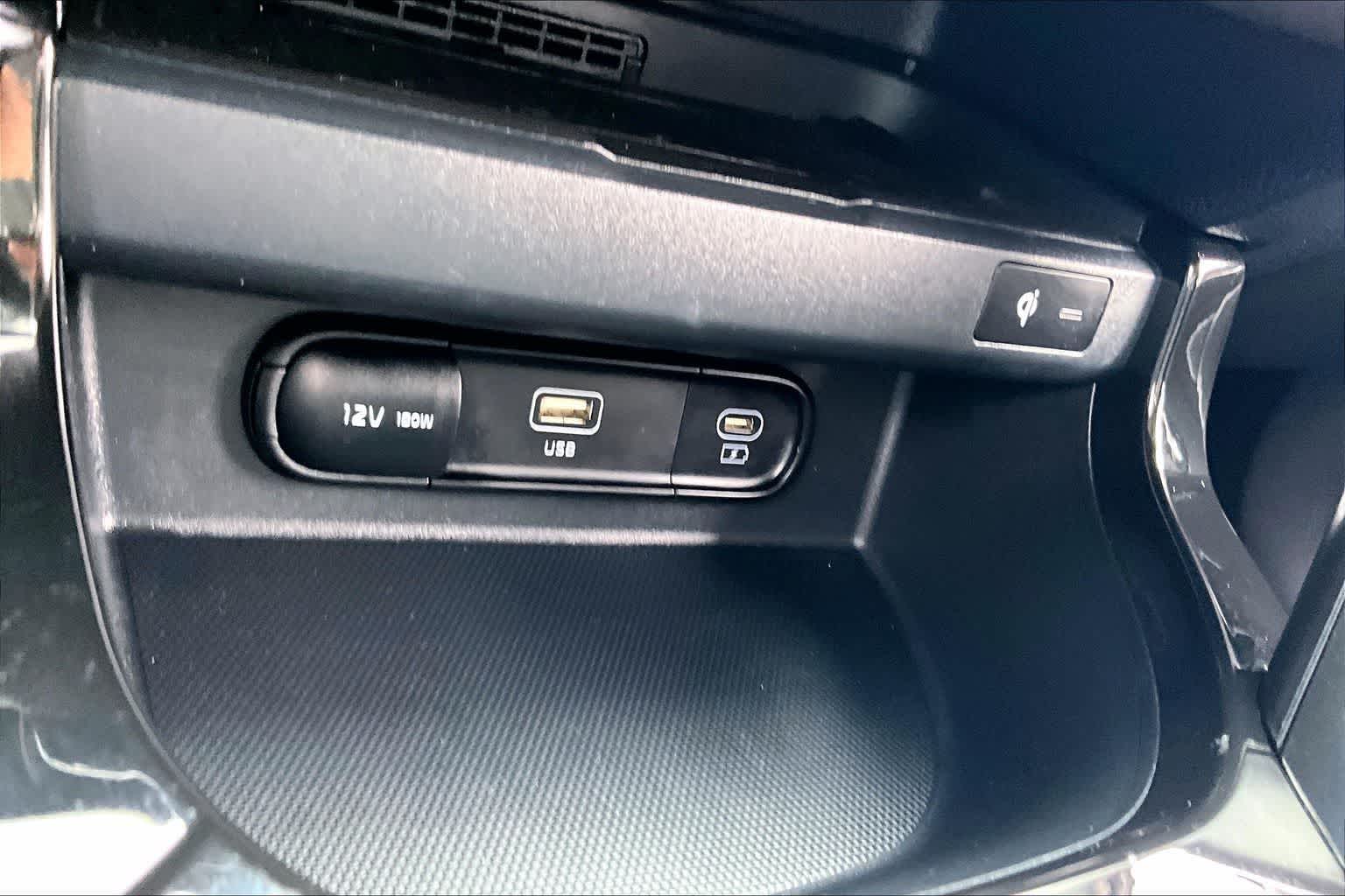 Thumbnail: 2024 Kia Seltos - 23