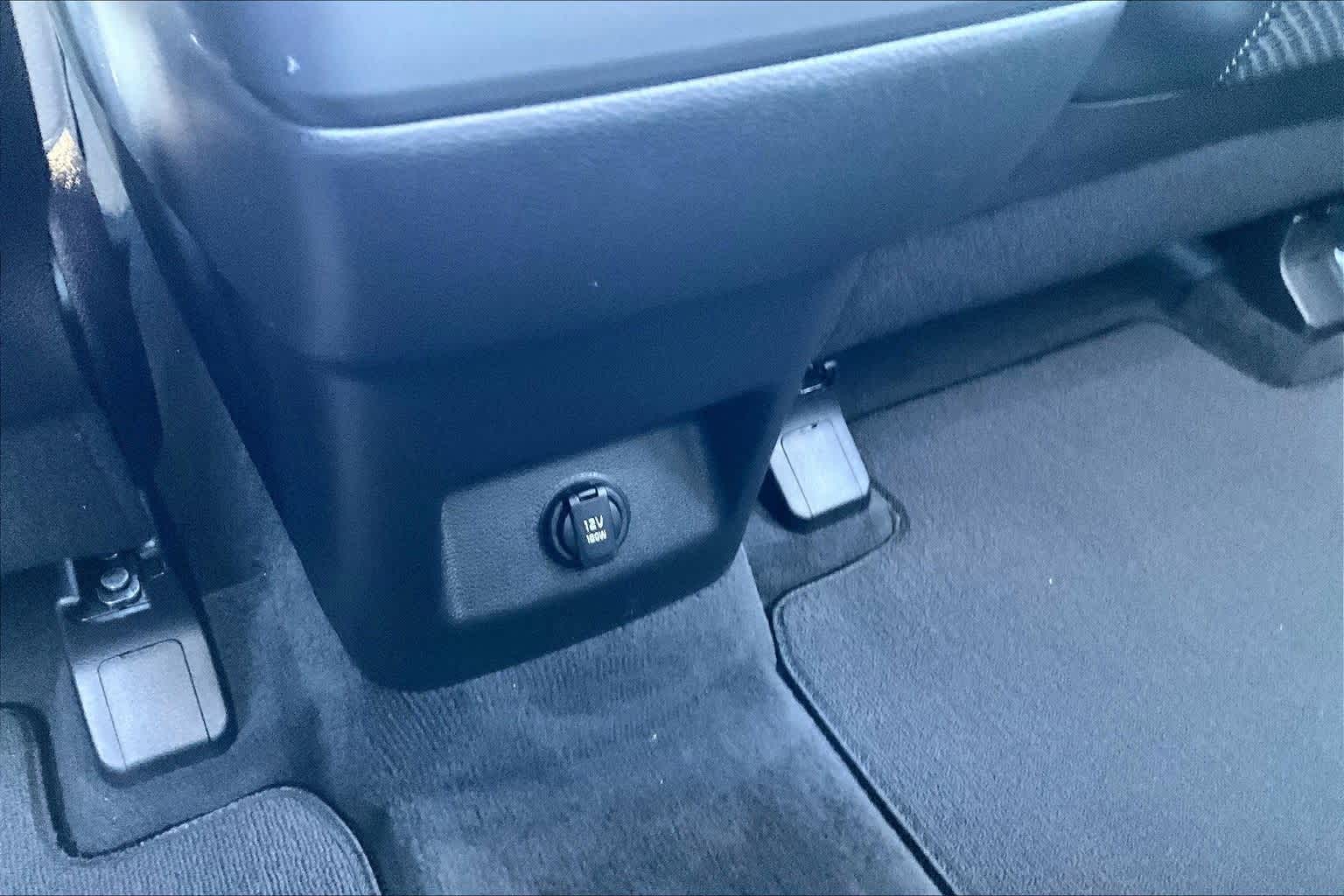 Thumbnail: 2024 Kia Telluride - 24