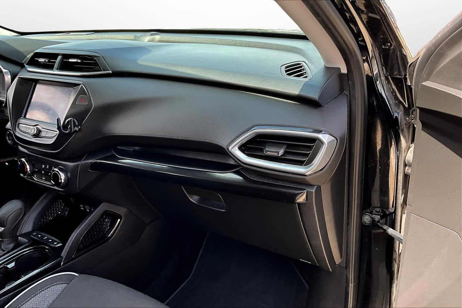 Thumbnail: 2022 Chevrolet TrailBlazer - 15