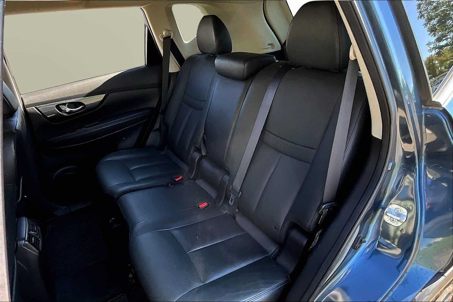 Thumbnail: 2014 Nissan Rogue - 26
