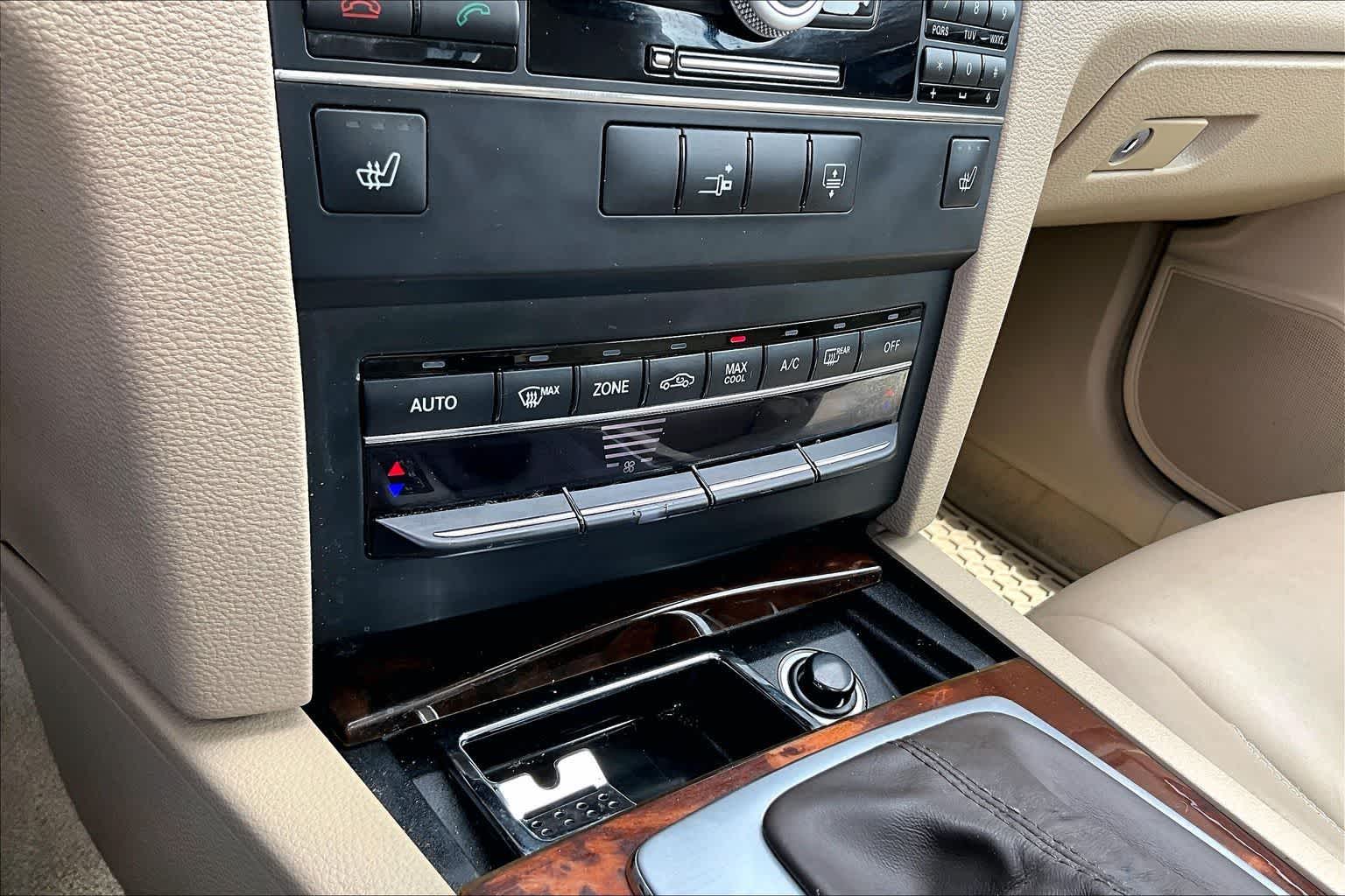 Thumbnail: 2010 Mercedes-Benz E-Class - 18