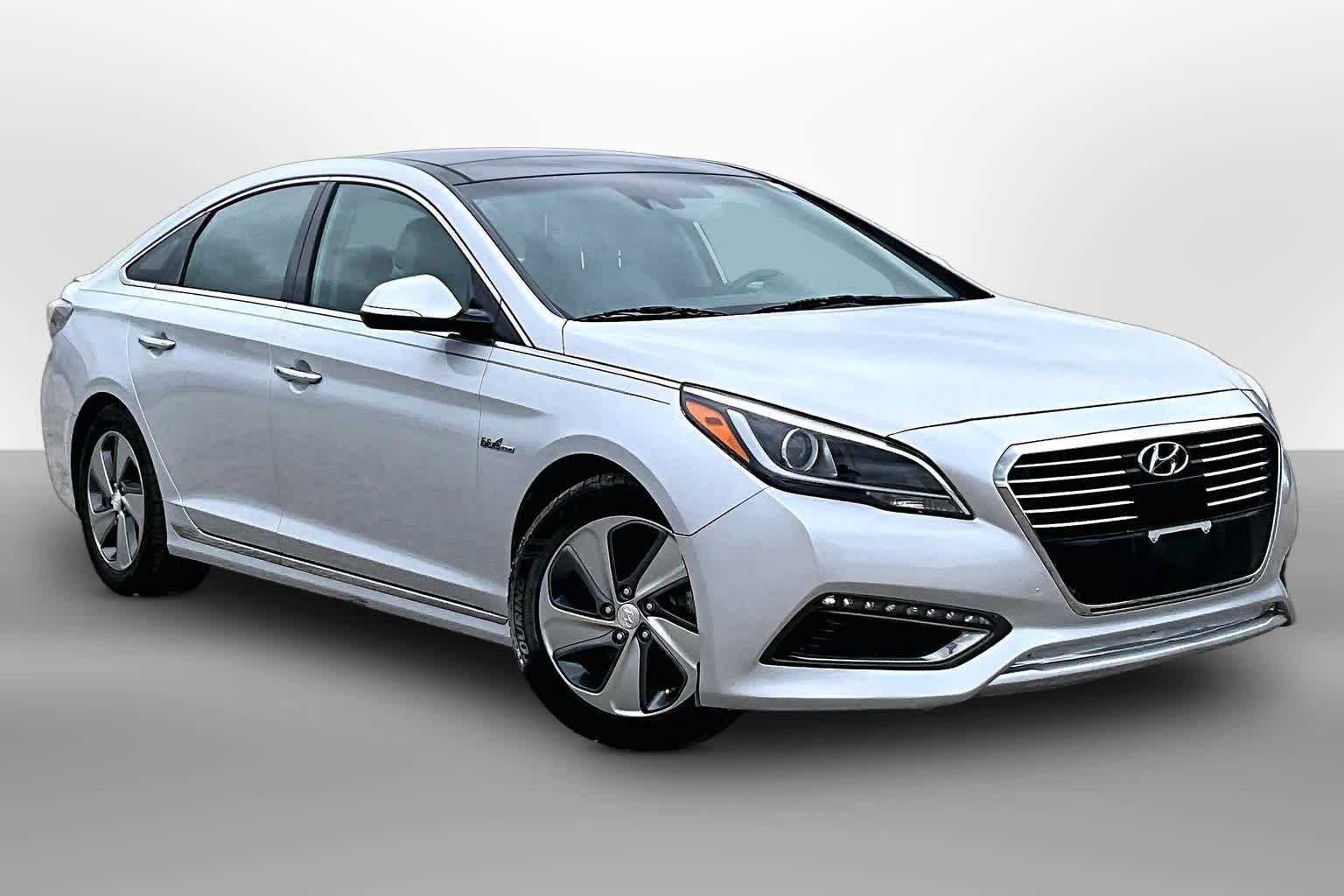 Thumbnail: 2016 Hyundai Sonata - 19