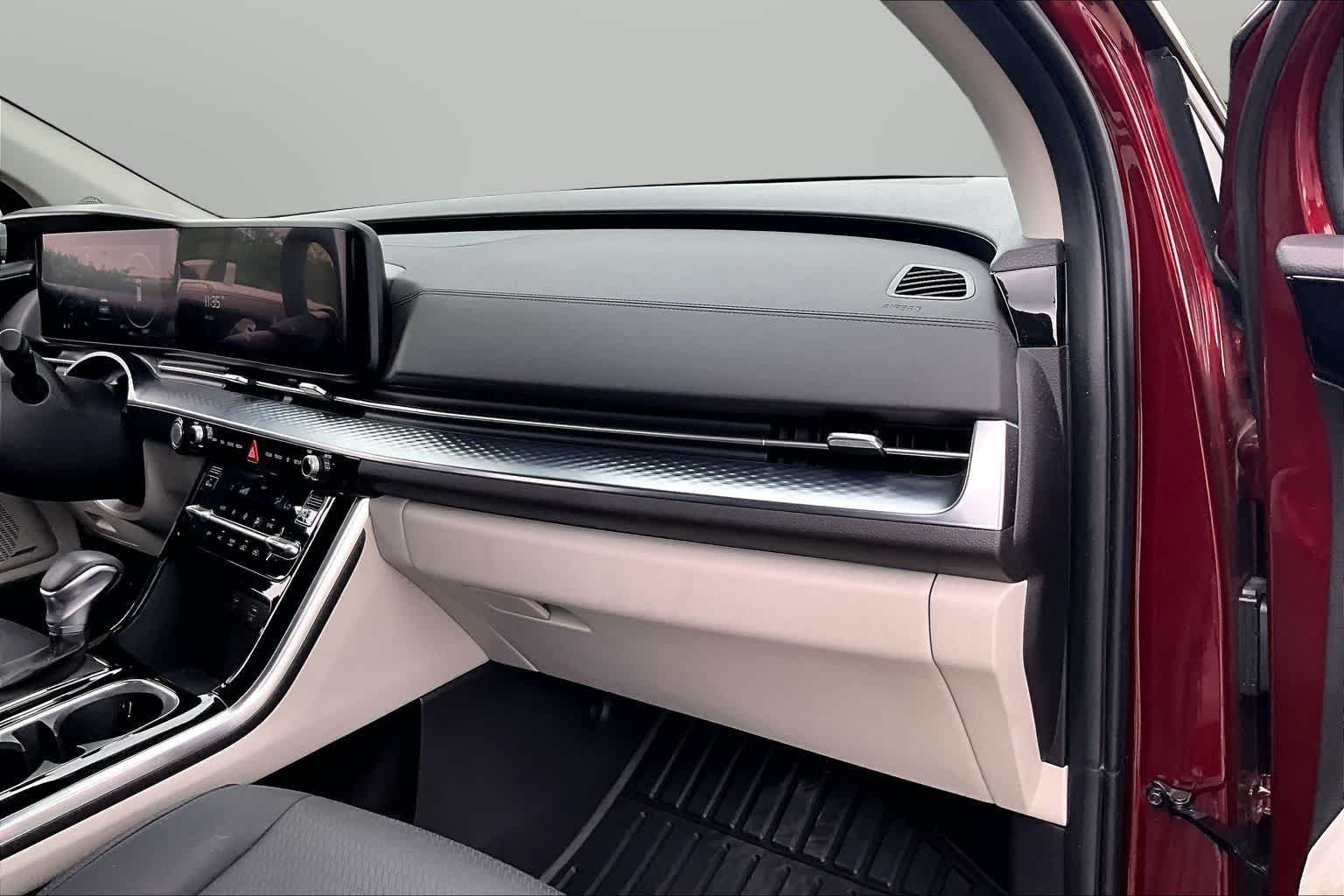Thumbnail: 2024 Kia Carnival - 14