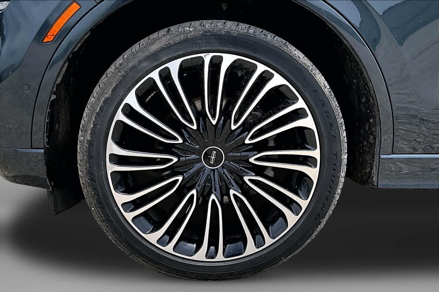 Thumbnail: 2023 Lincoln Aviator - 7