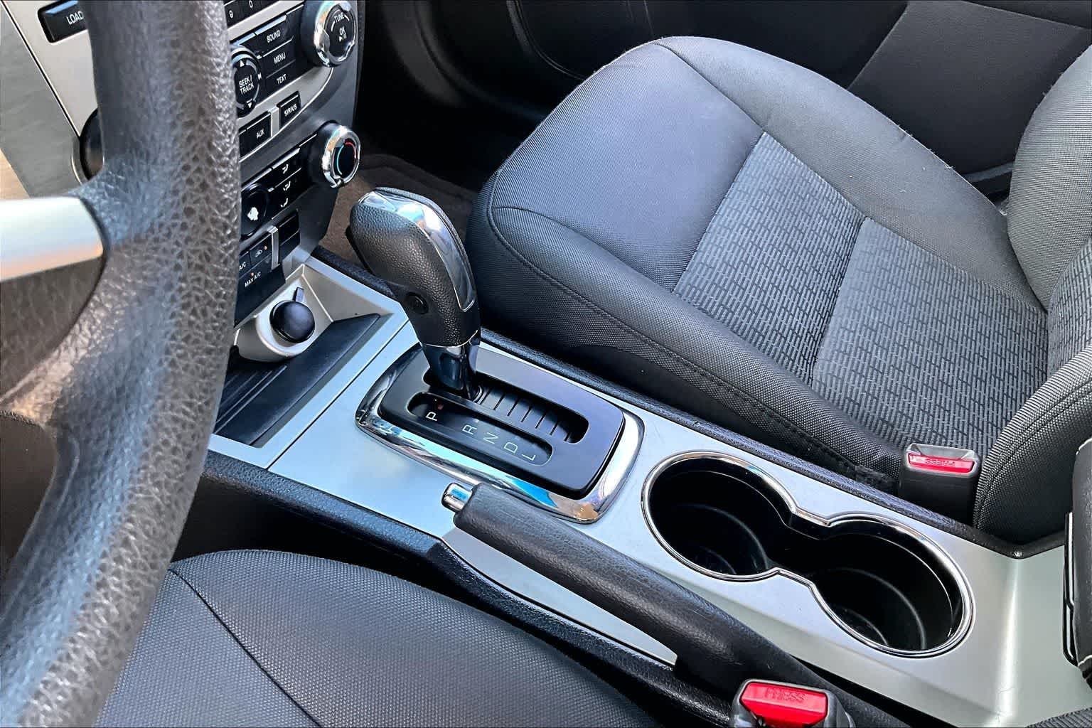 Thumbnail: 2011 Ford Fusion - 13