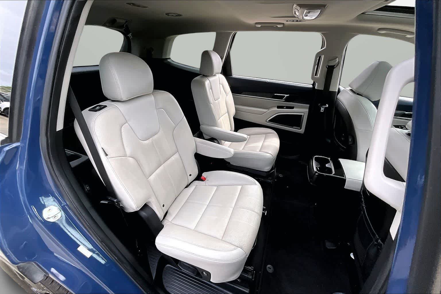 Thumbnail: 2023 Kia Telluride - 26