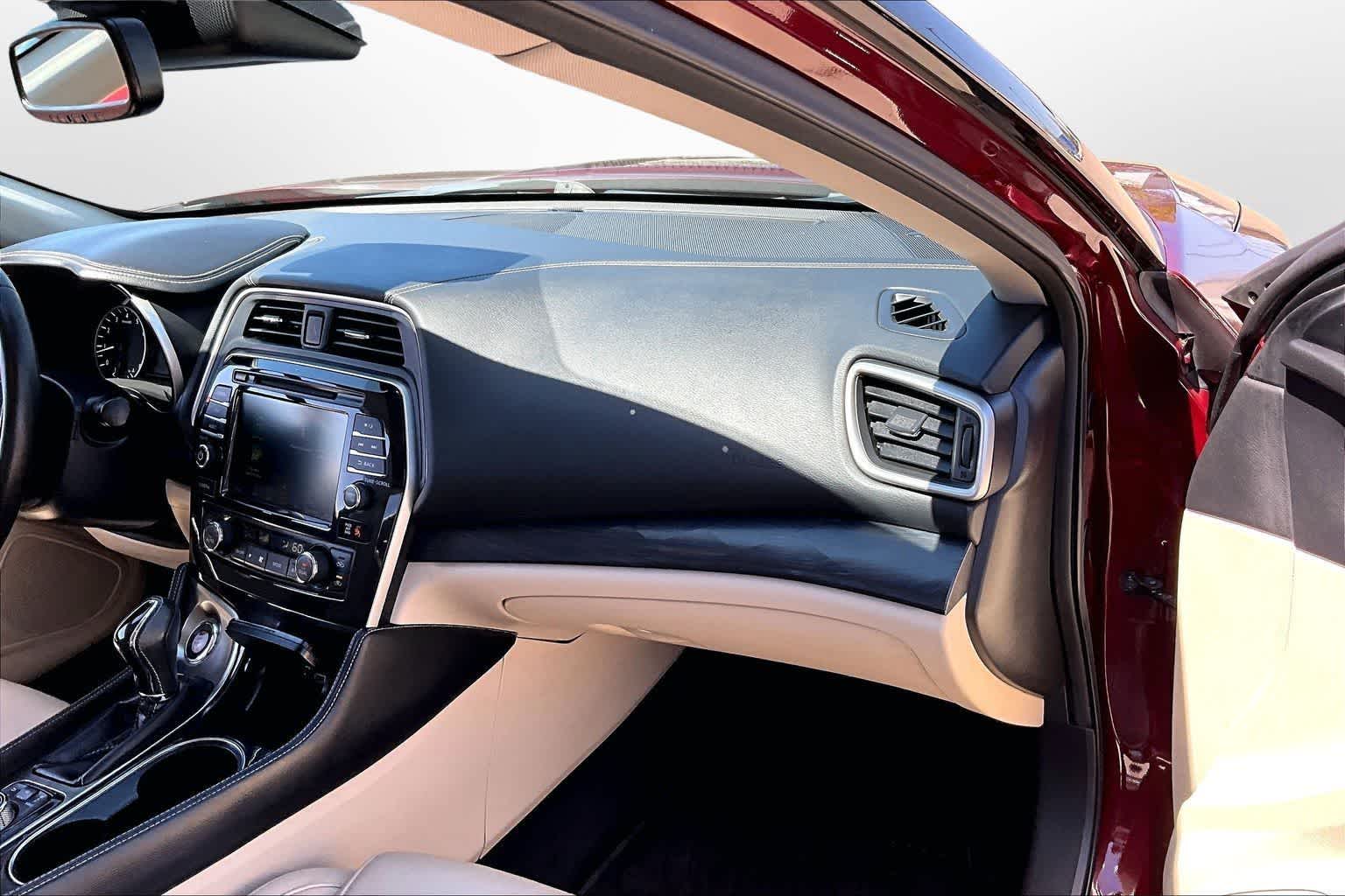 Thumbnail: 2021 Nissan Maxima - 15