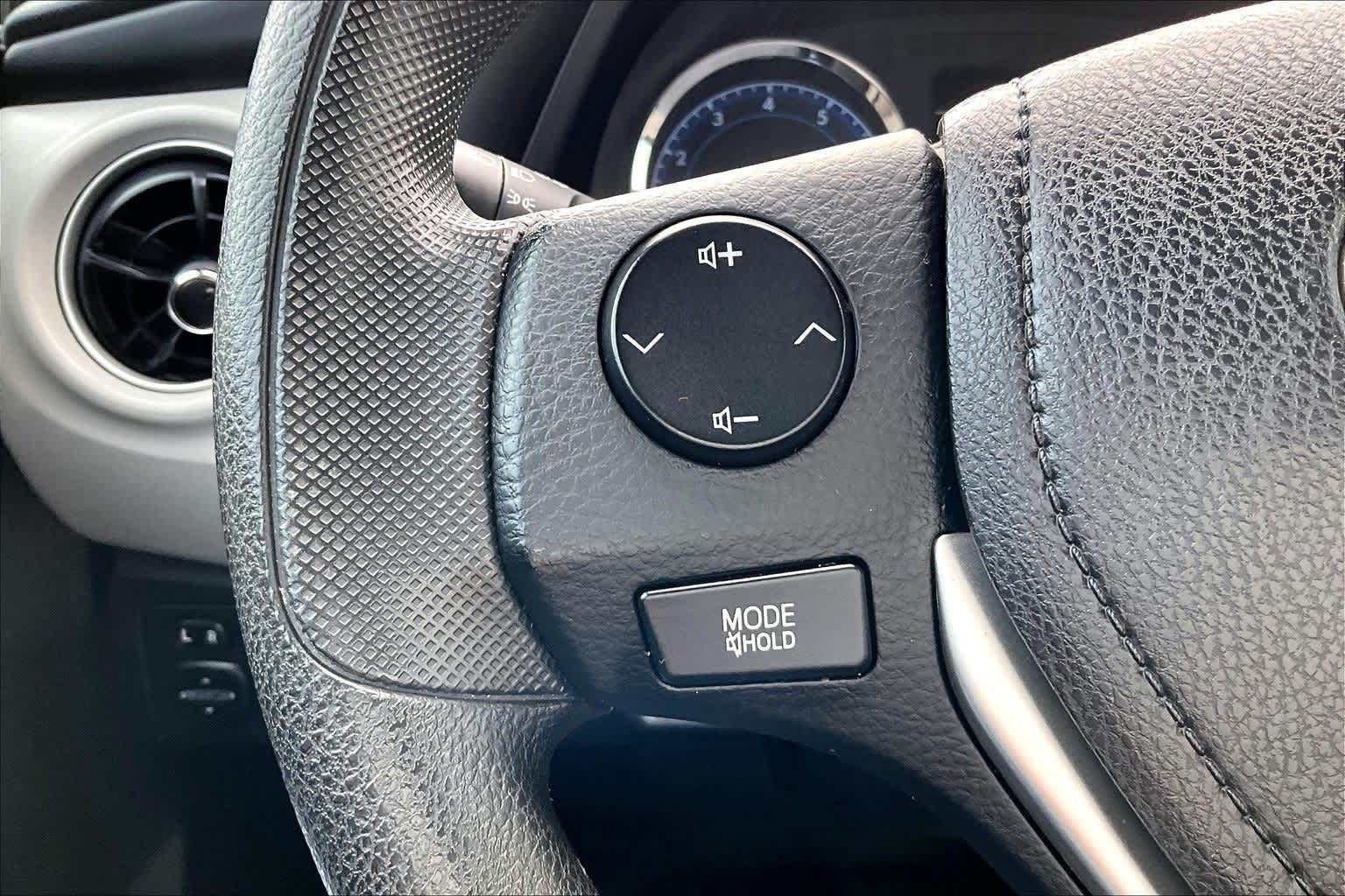 Thumbnail: 2018 Toyota Corolla - 19