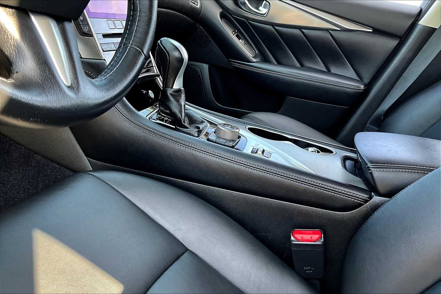 Thumbnail: 2017 INFINITI Q50 - 13